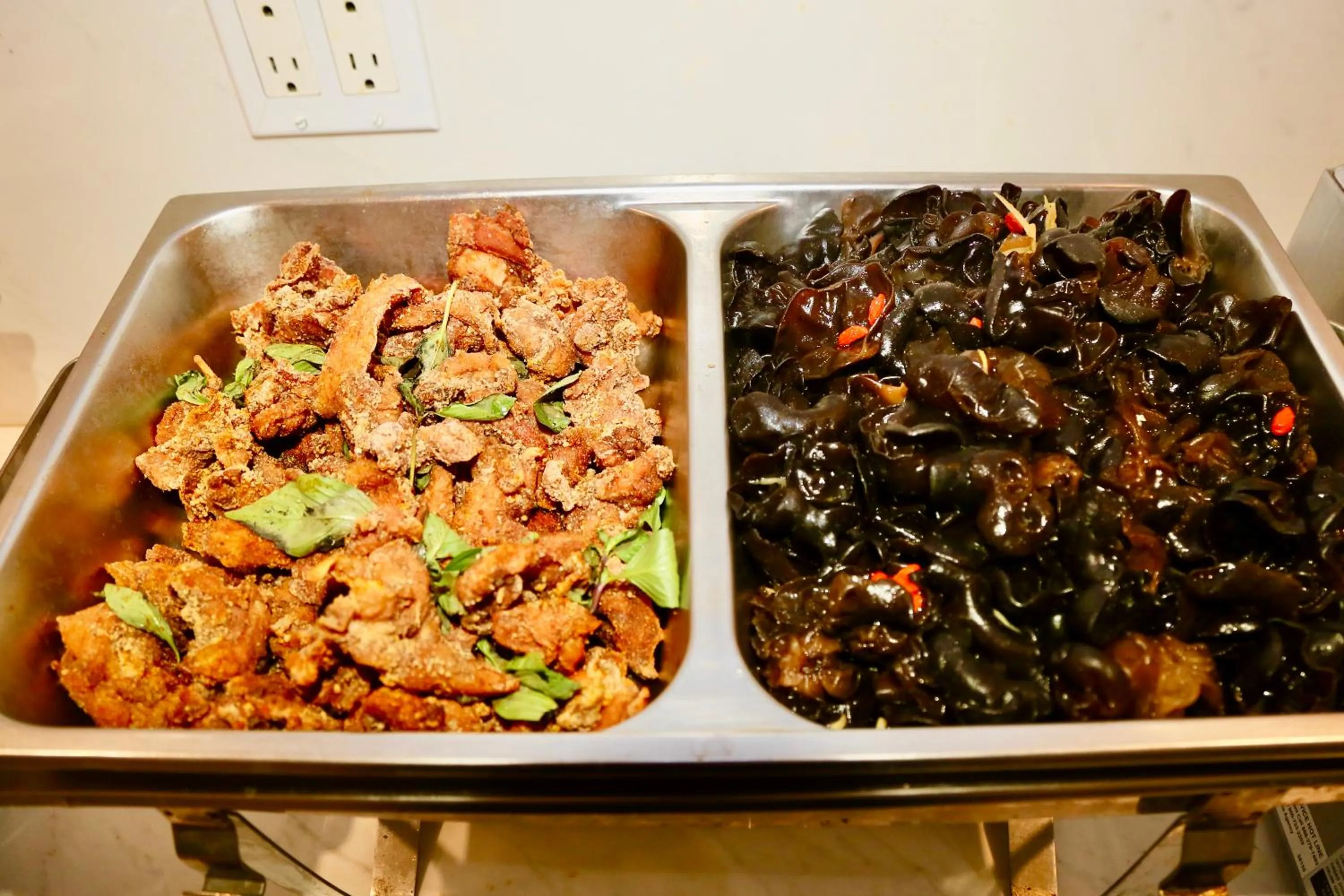 Breakfast in Lincoln Hotel Monterey Park Los Angeles