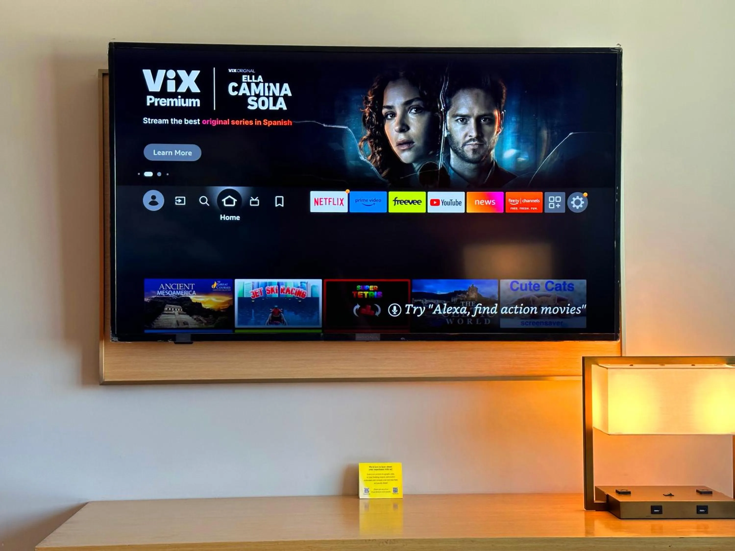 TV and multimedia in Lincoln Hotel Monterey Park Los Angeles