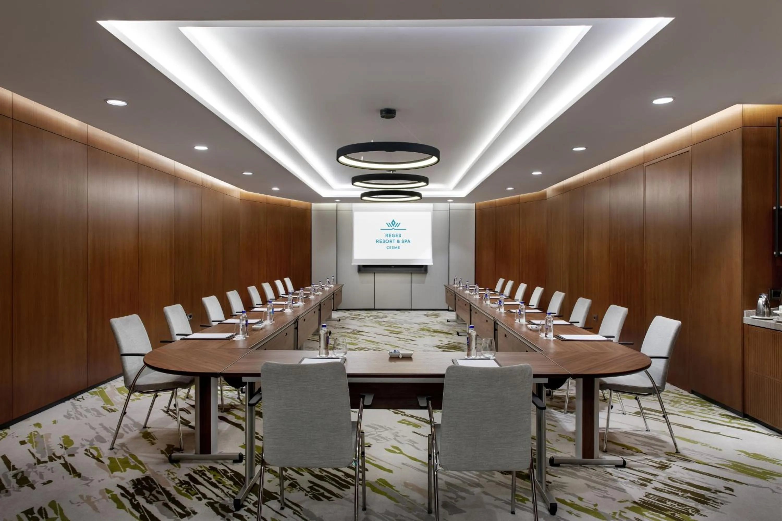 Meeting/conference room in Reges, a Luxury Collection Resort & Spa, Cesme