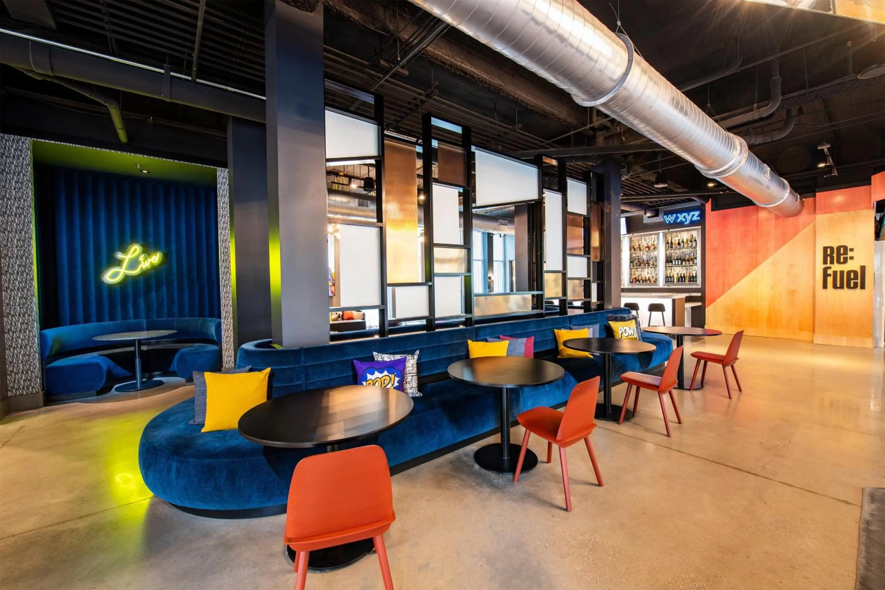 Lounge or bar in Aloft Savannah Downtown Historic District