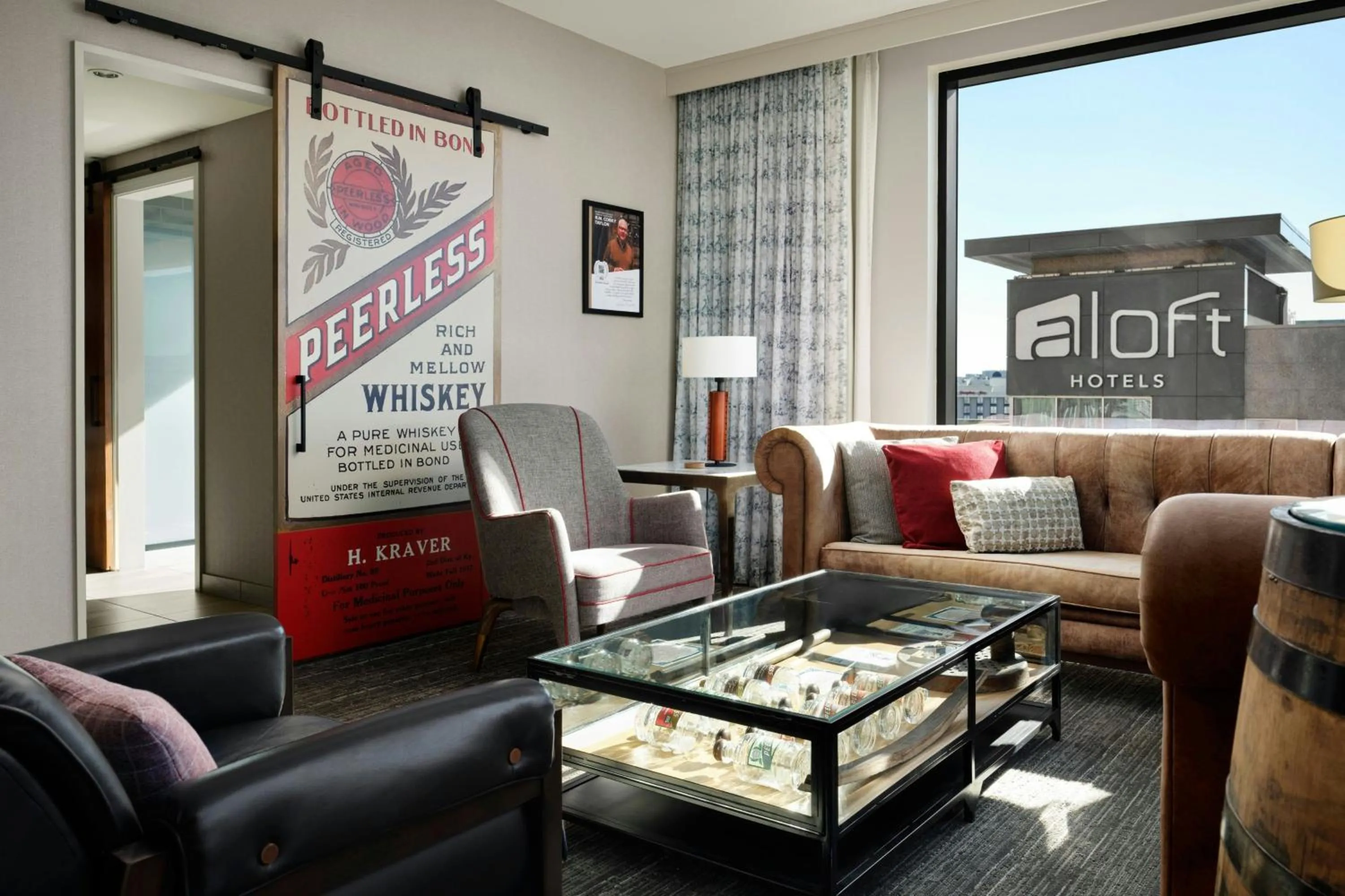 Living room in Hotel Distil, Autograph Collection