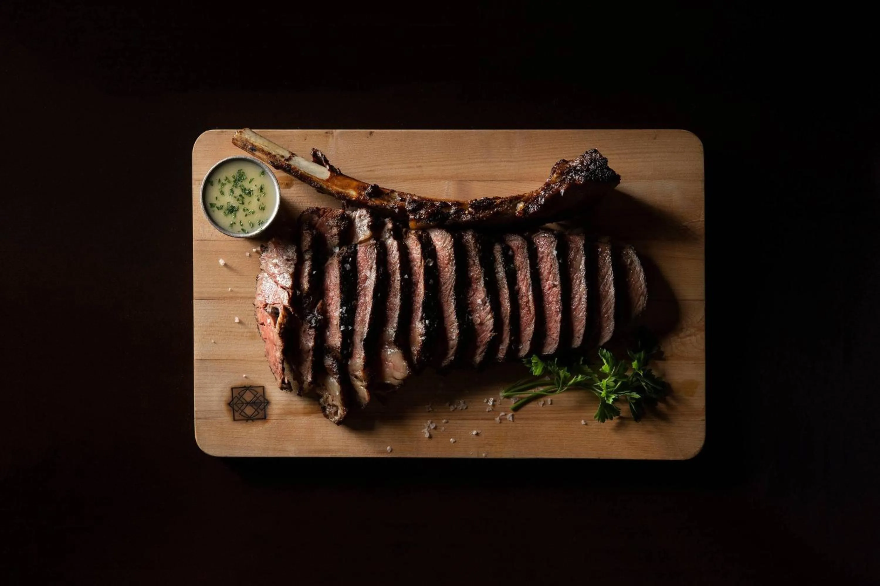 Restaurant/places to eat in Hotel Distil, Autograph Collection