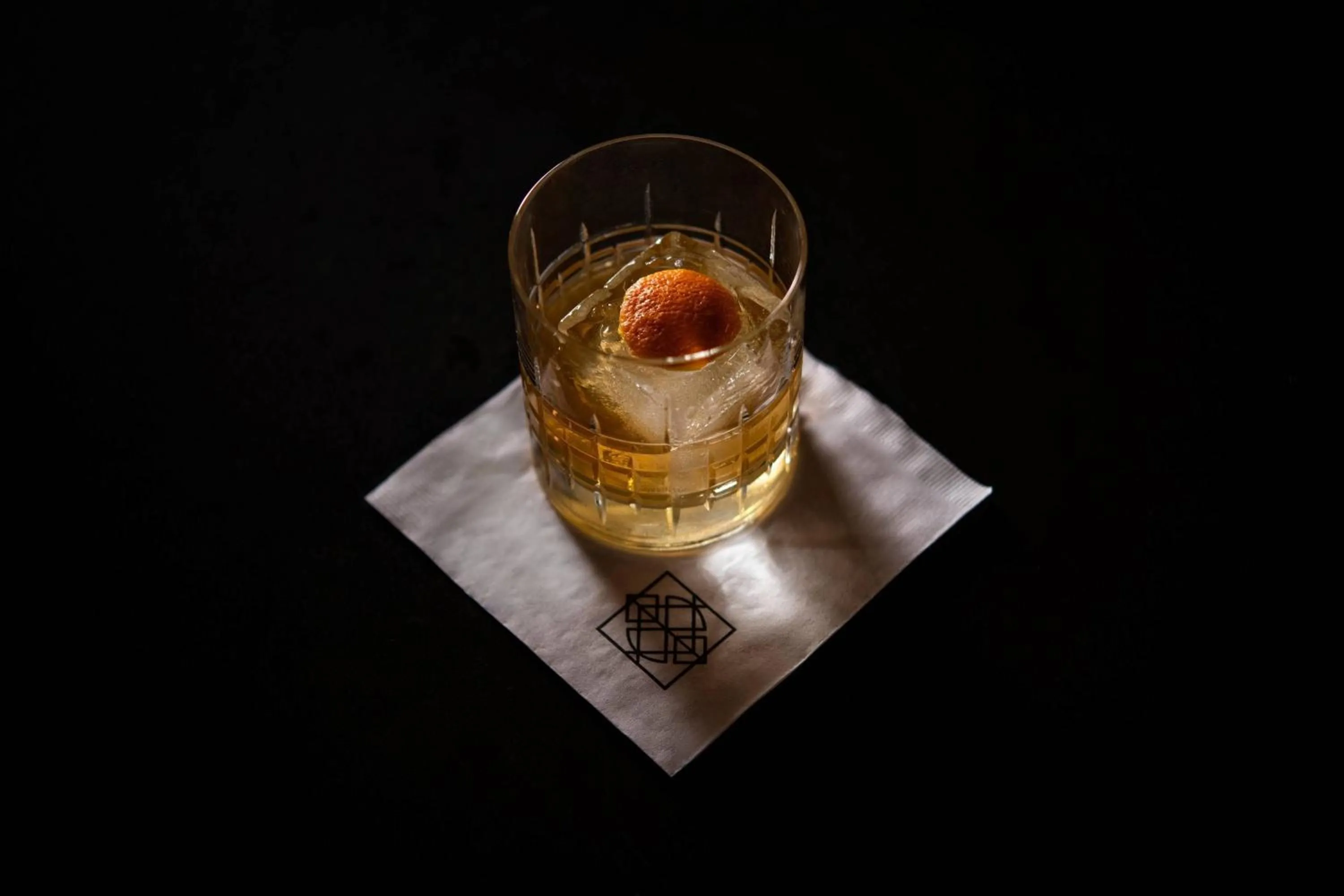 Restaurant/places to eat in Hotel Distil, Autograph Collection