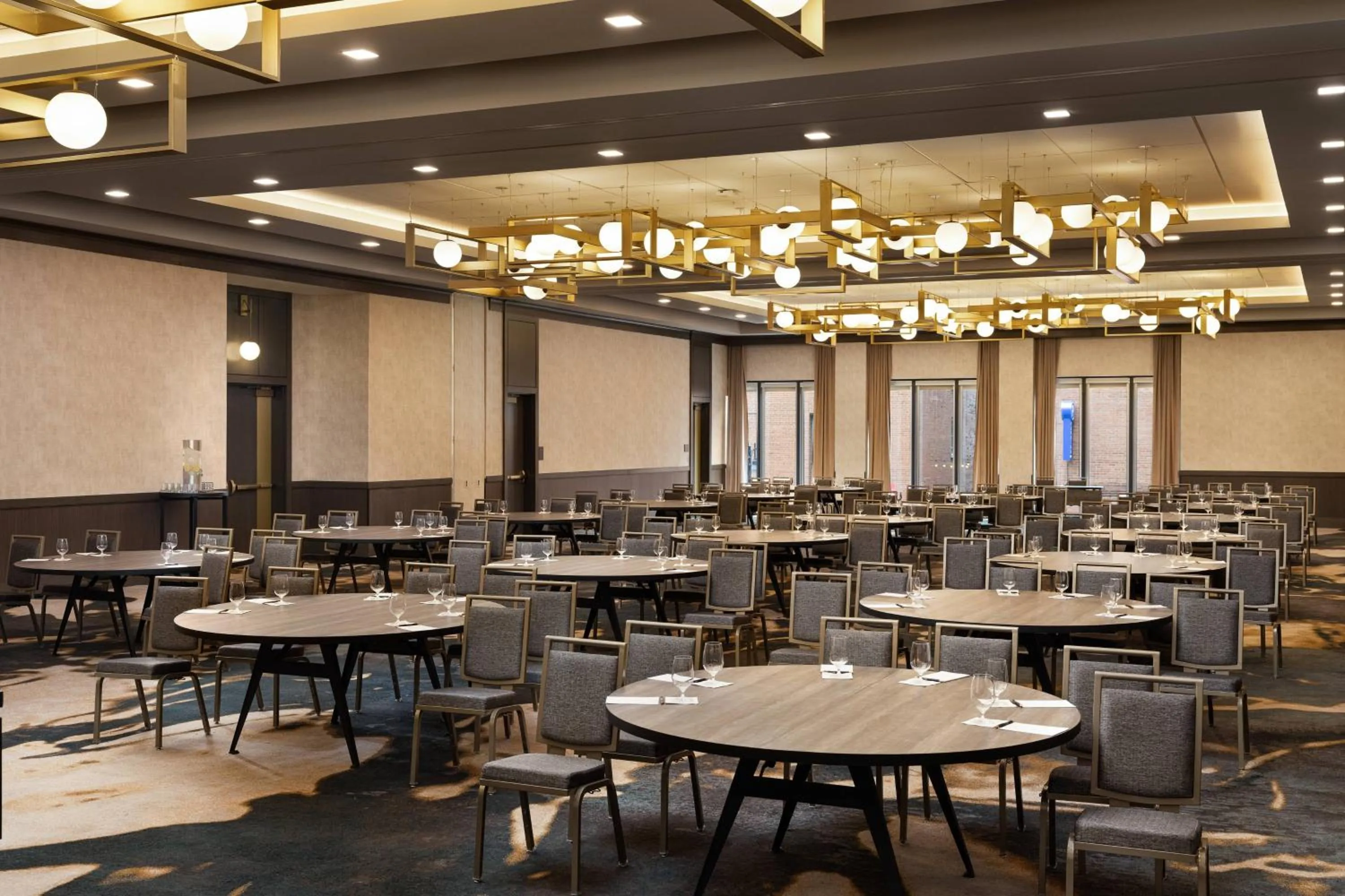 Meeting/conference room in Hotel Distil, Autograph Collection