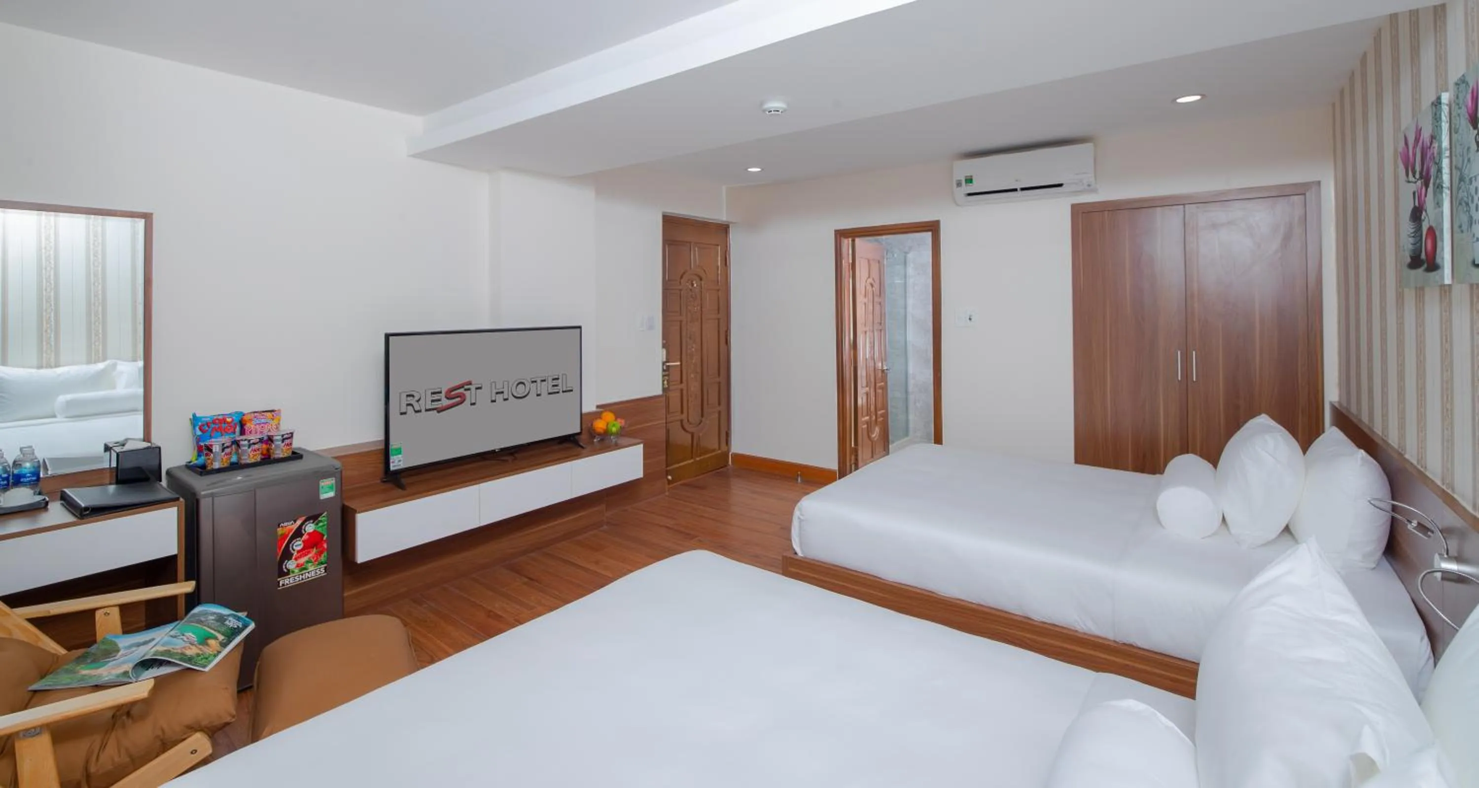 Bed in Rest Hotel & Apartment