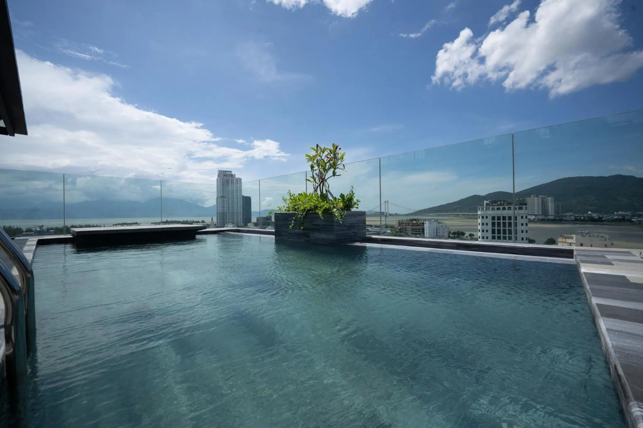 Swimming pool in Rest Hotel & Apartment