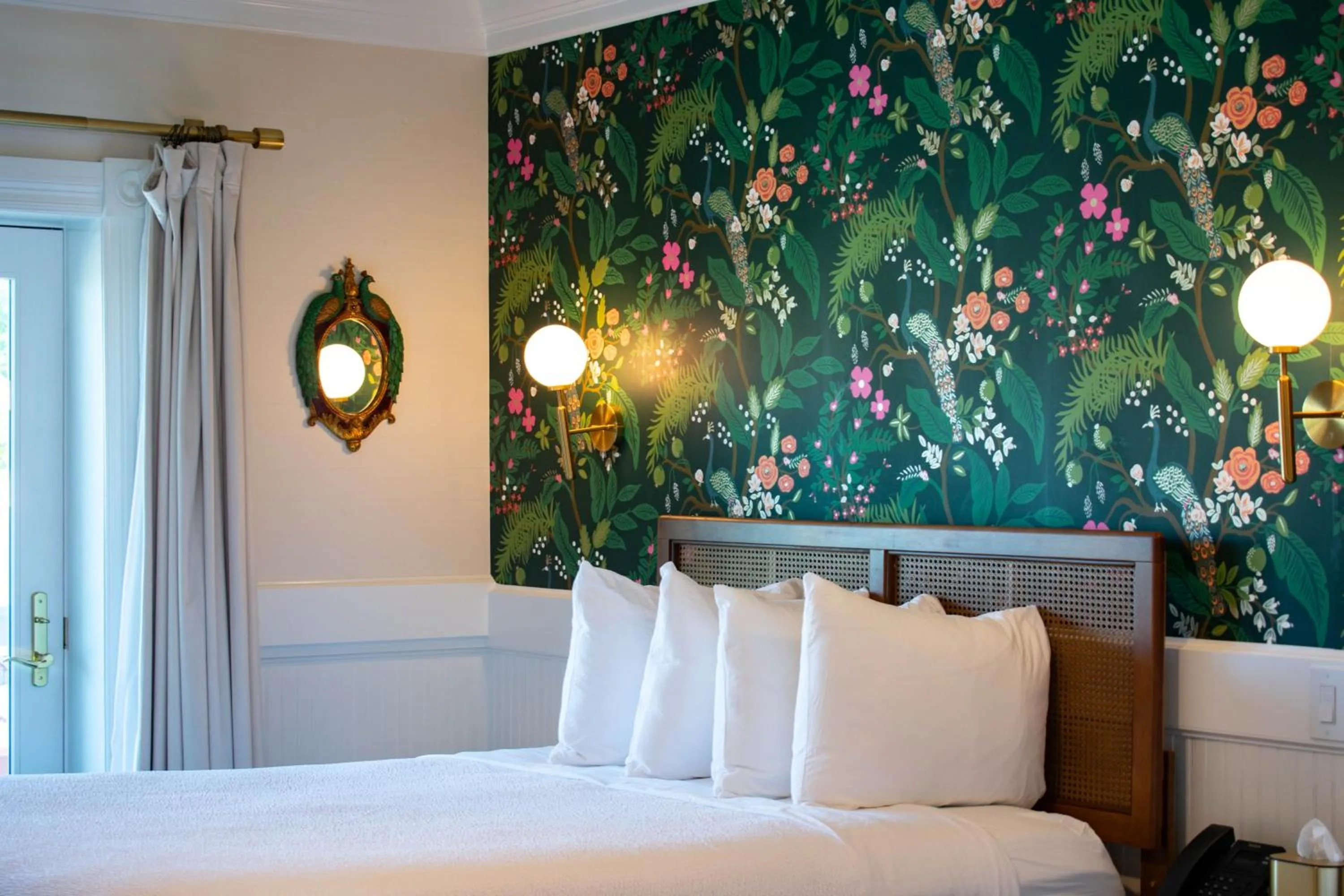 Bed in The Gibson Inn