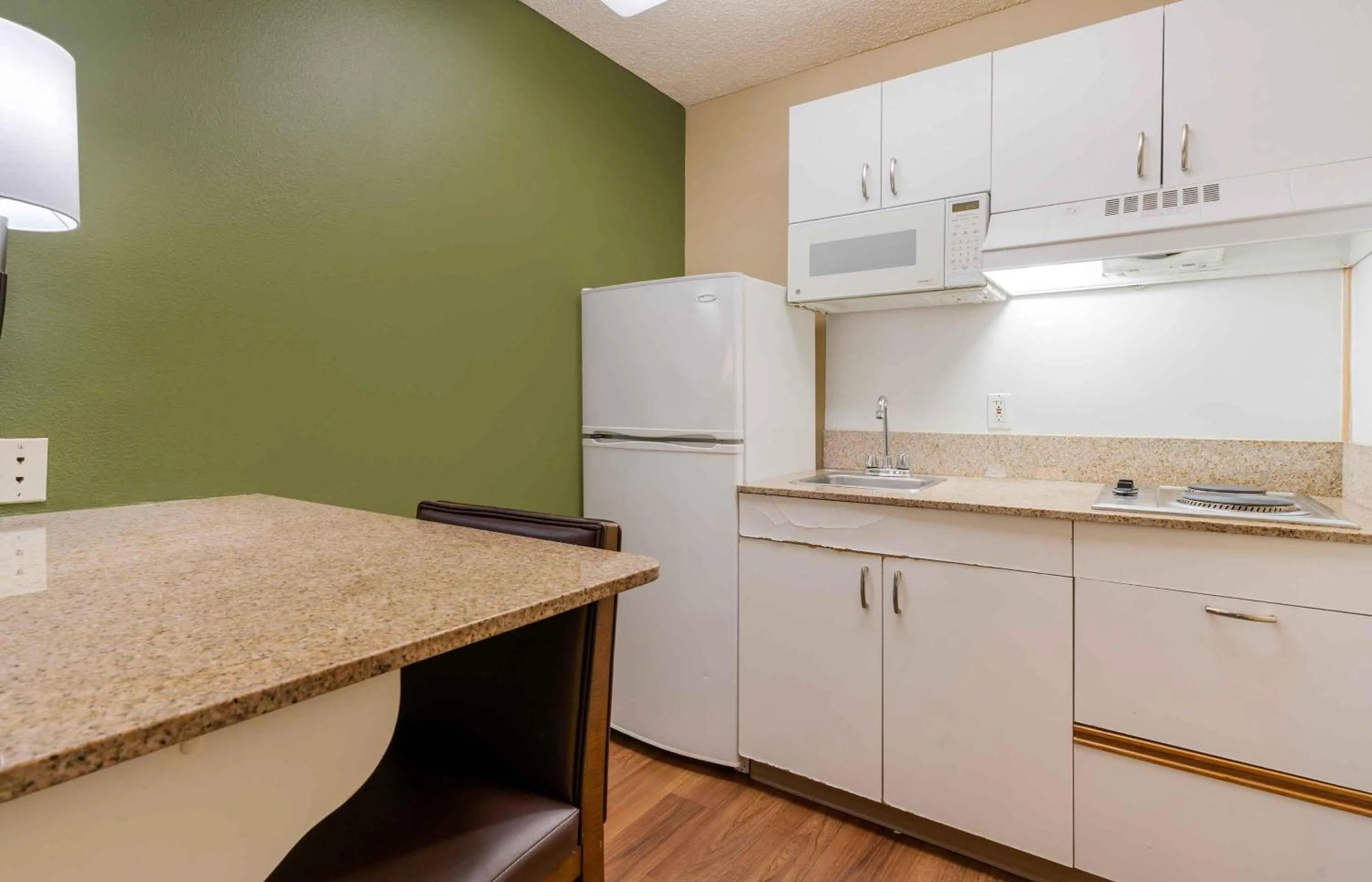 Kitchen or kitchenette in Extended Stay America Suites - San Jose - Sunnyvale