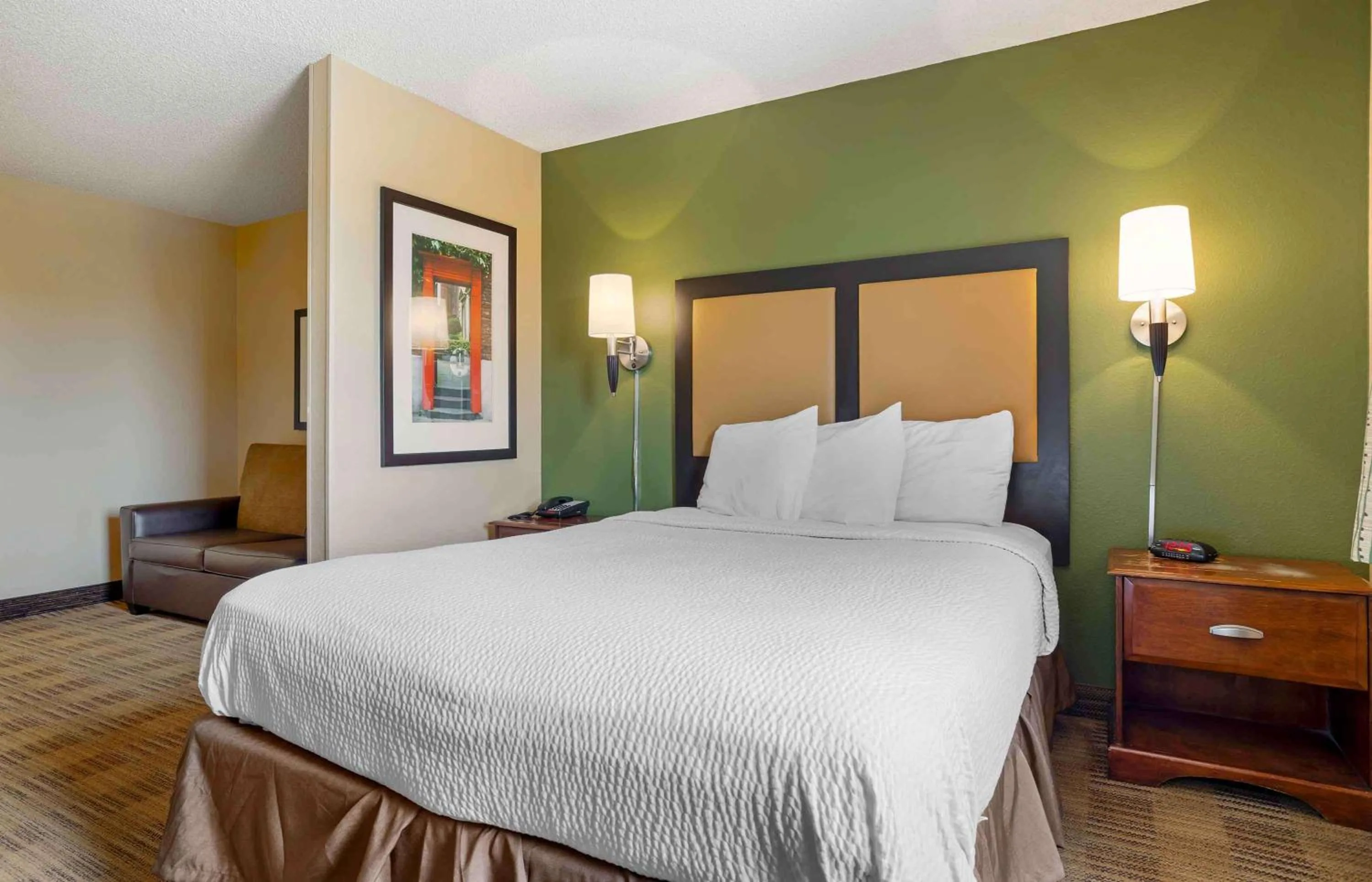 Bedroom, Bed in Extended Stay America Select Suites - Houston - Sugar Land