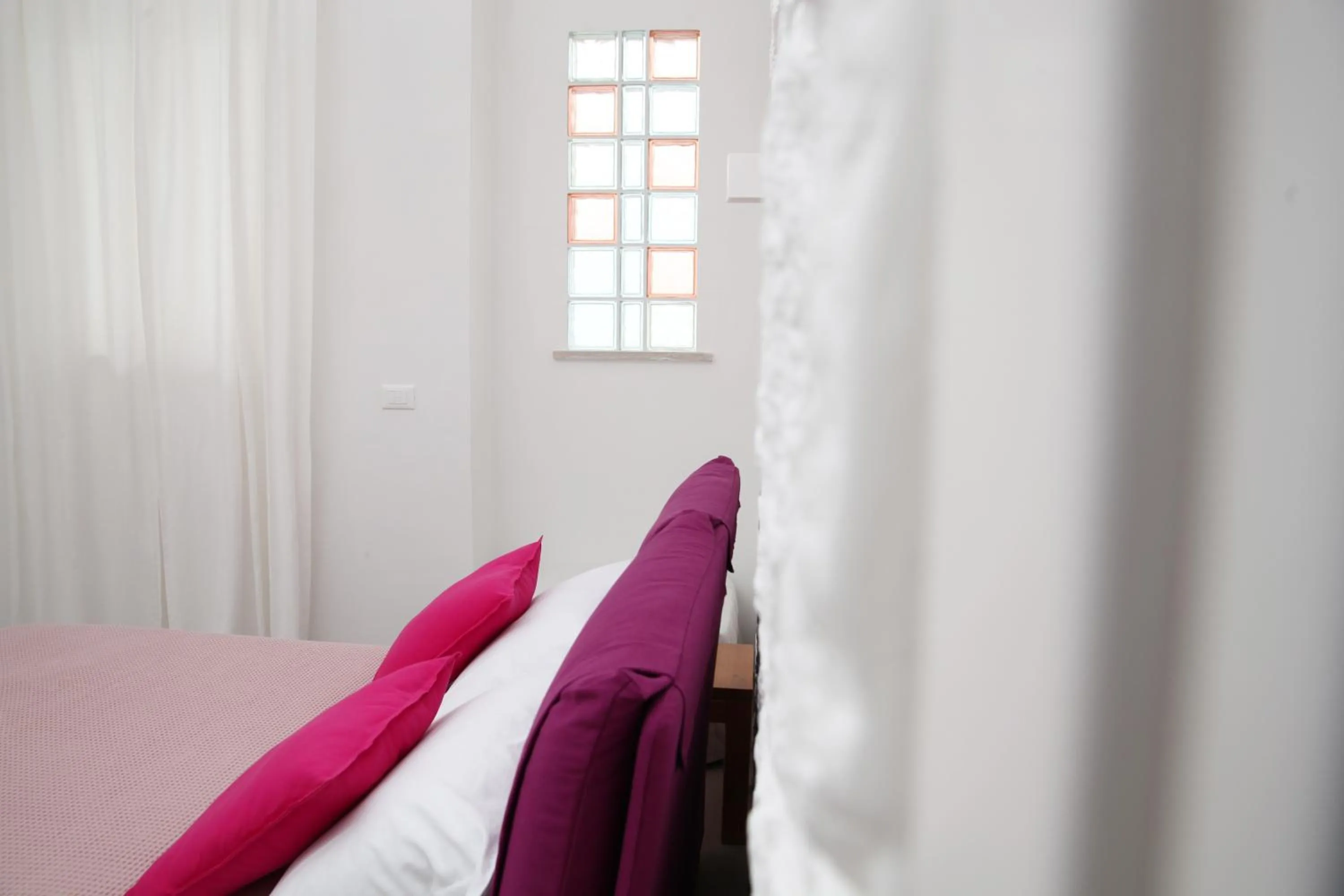 Bed in Petra Solis by Jdvacanze