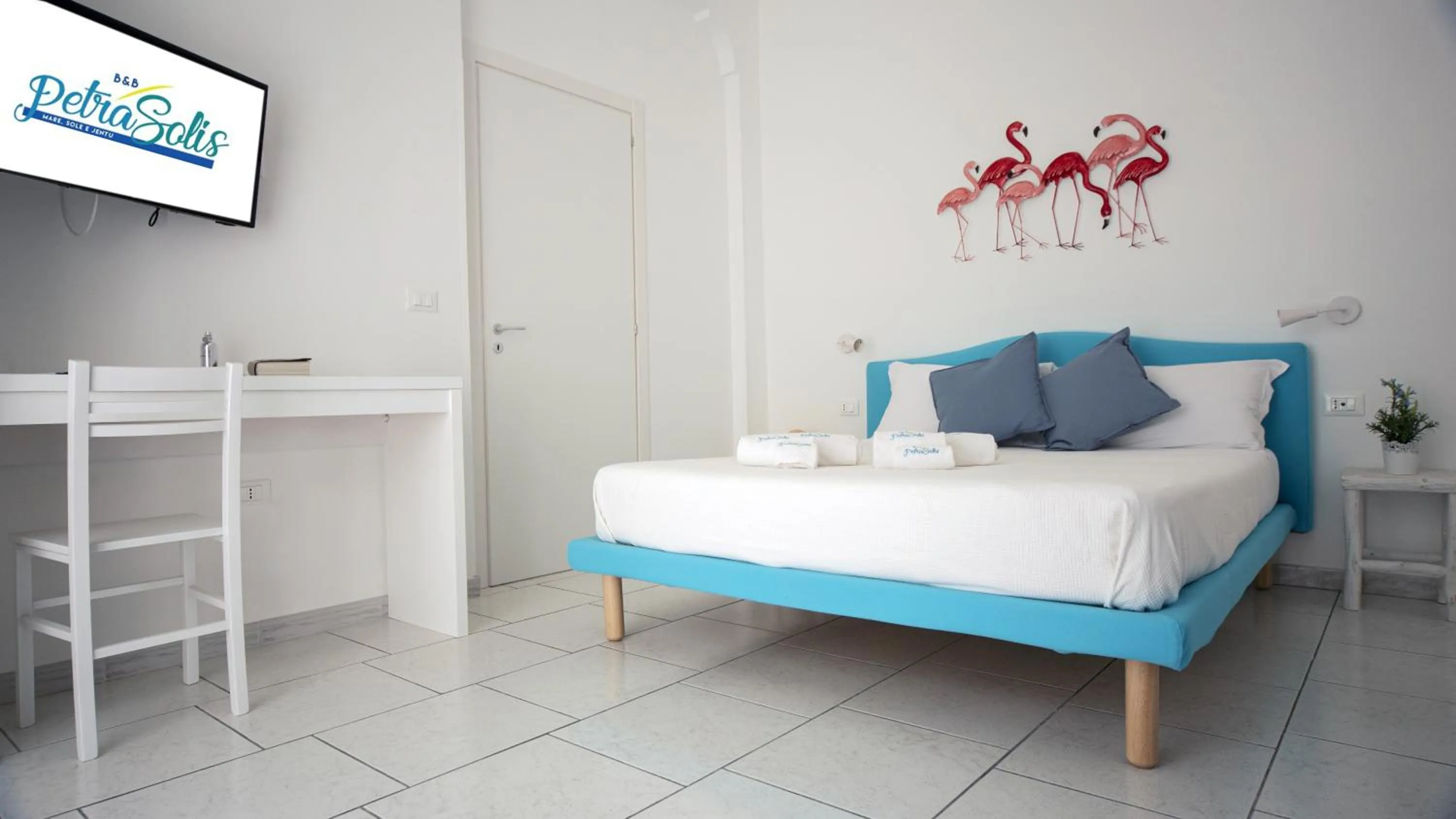 Bed in Petra Solis by Jdvacanze