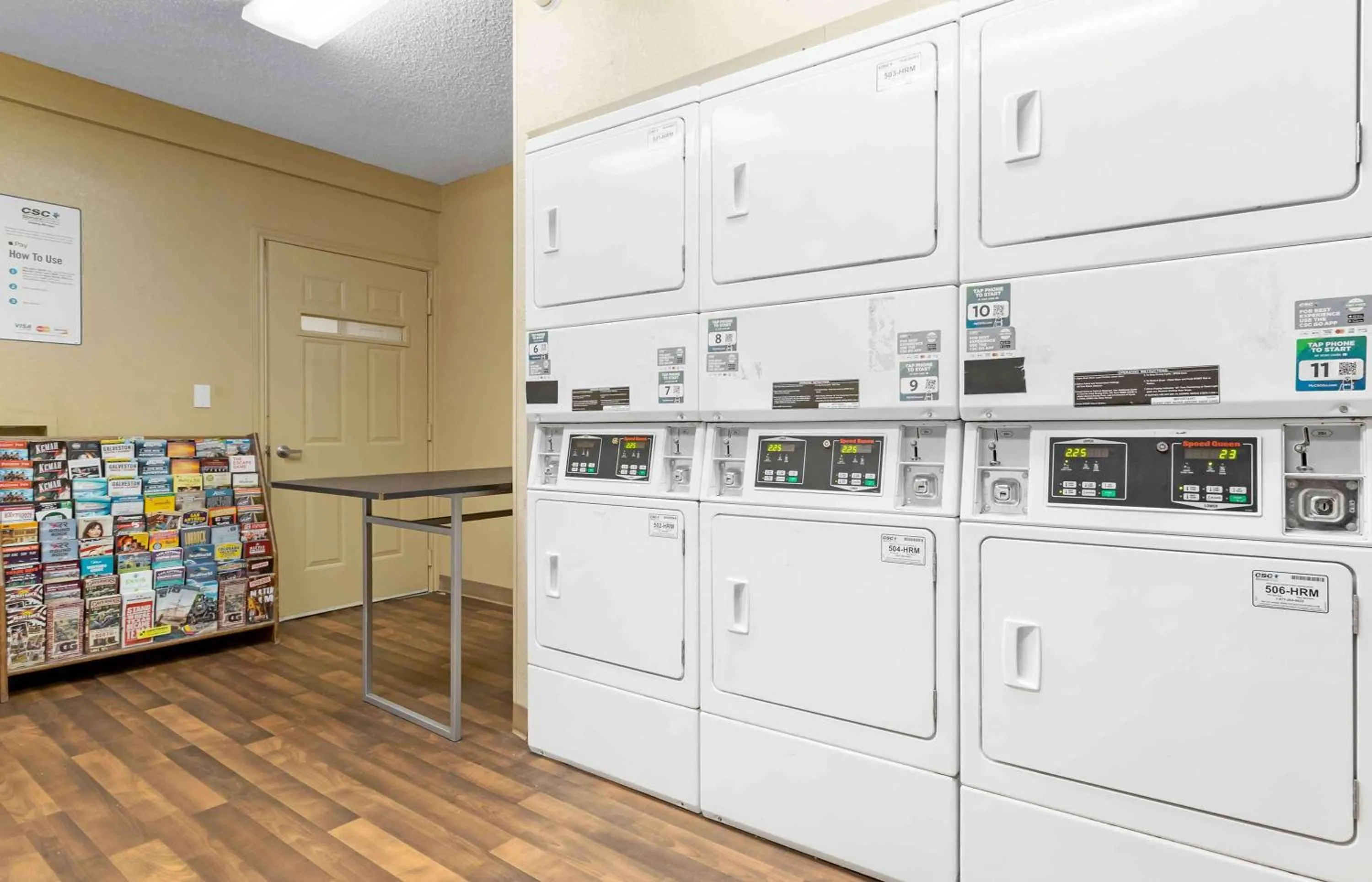 Property building in Extended Stay America Suites - Houston - Katy Freeway - Energy Corridor