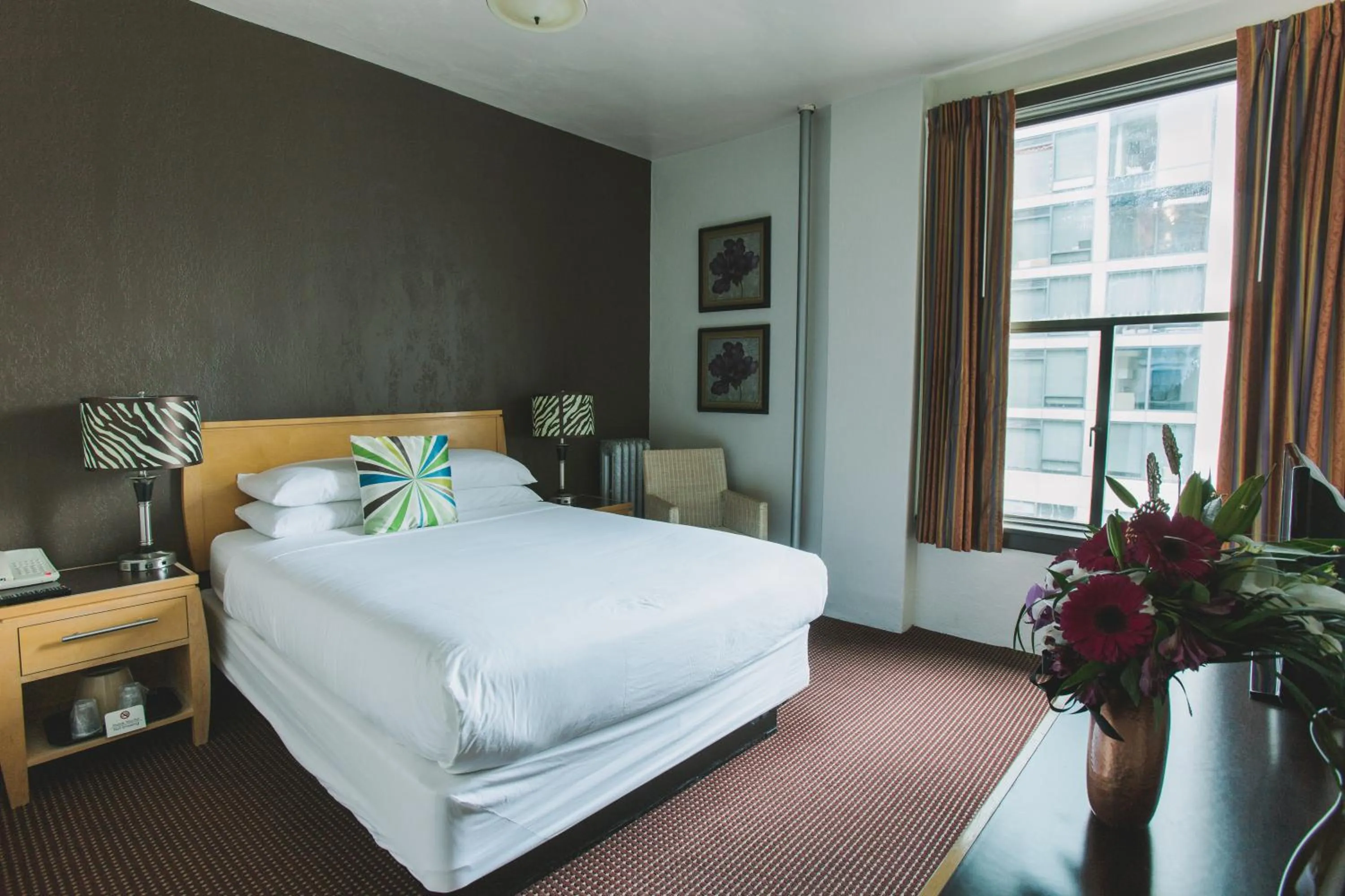 Moore Hotel