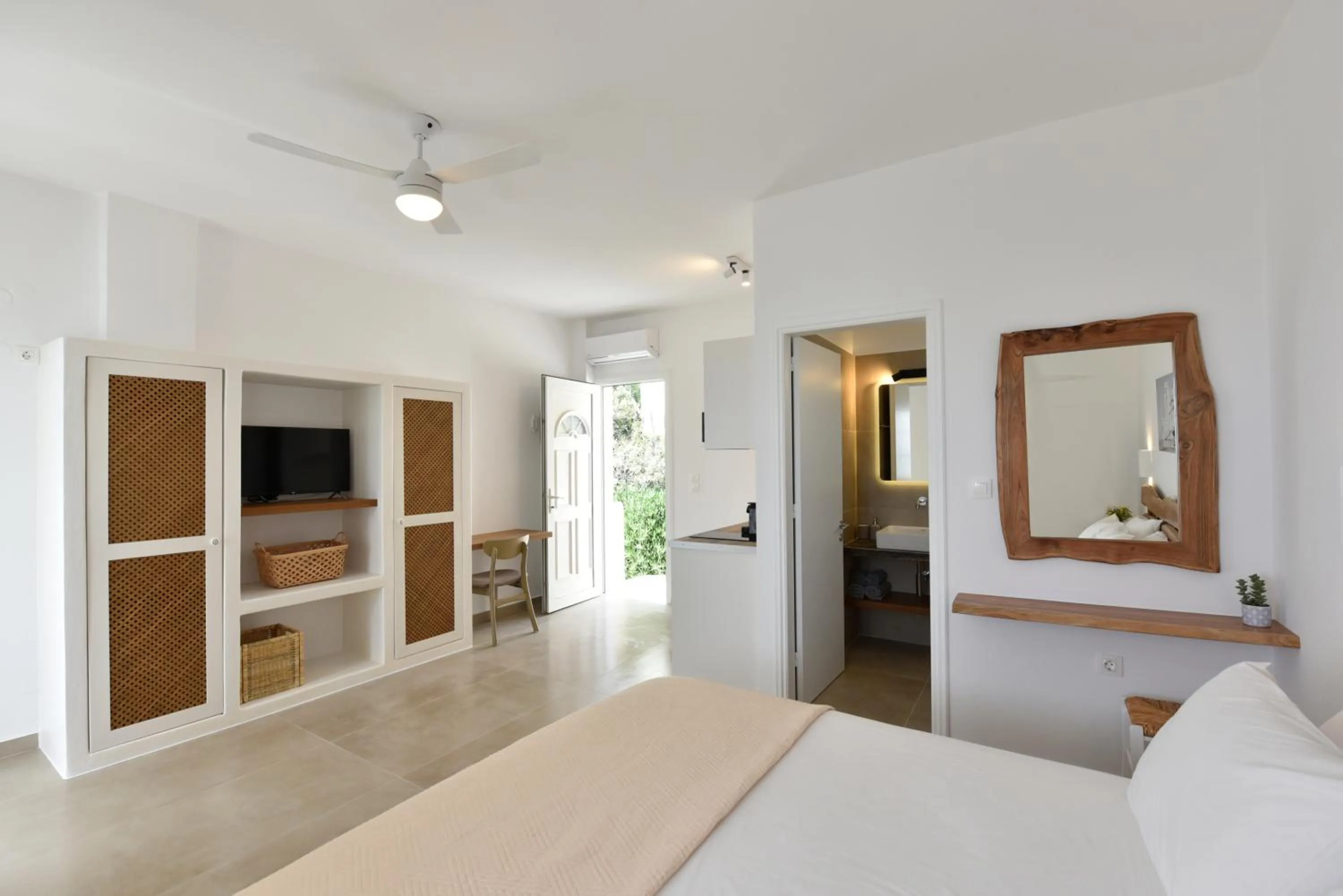 Bed in Giourgas Studios & Apartments