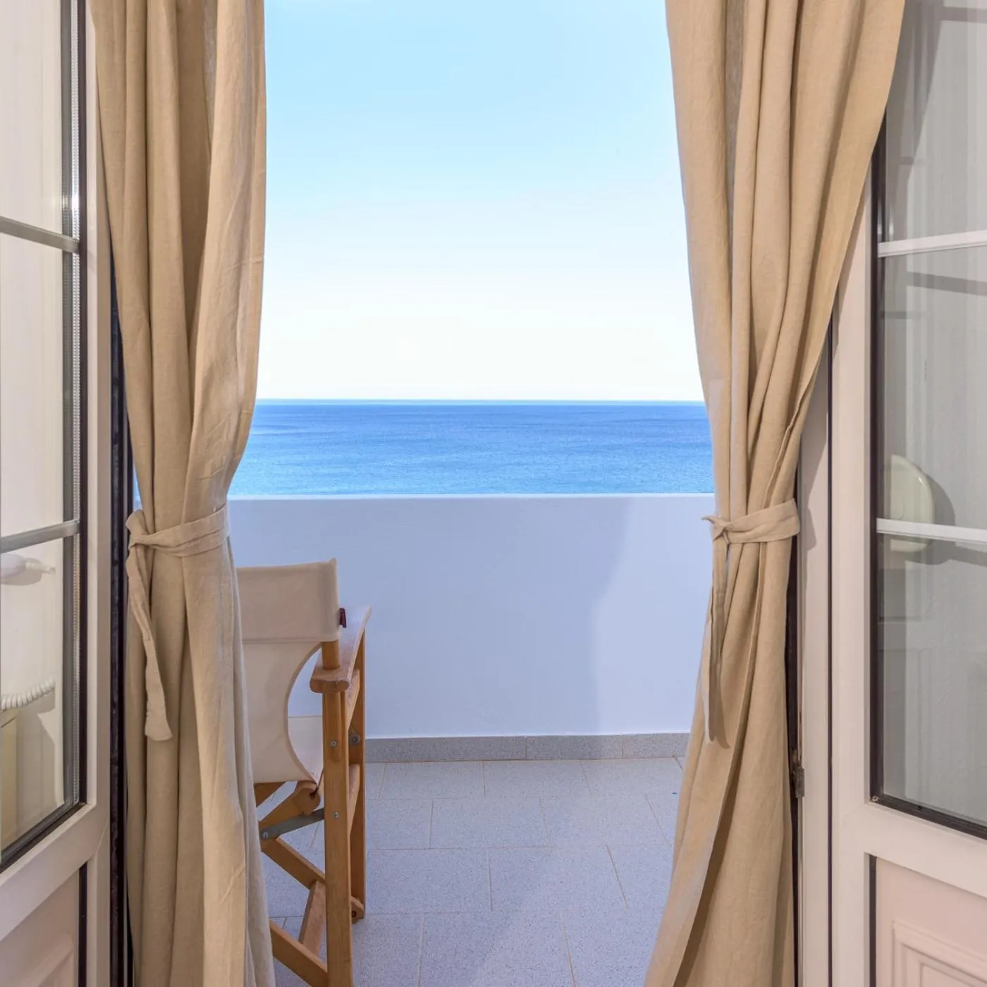 Giourgas Studios & Apartments