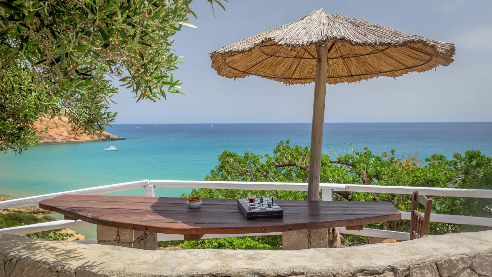 Giourgas Studios & Apartments