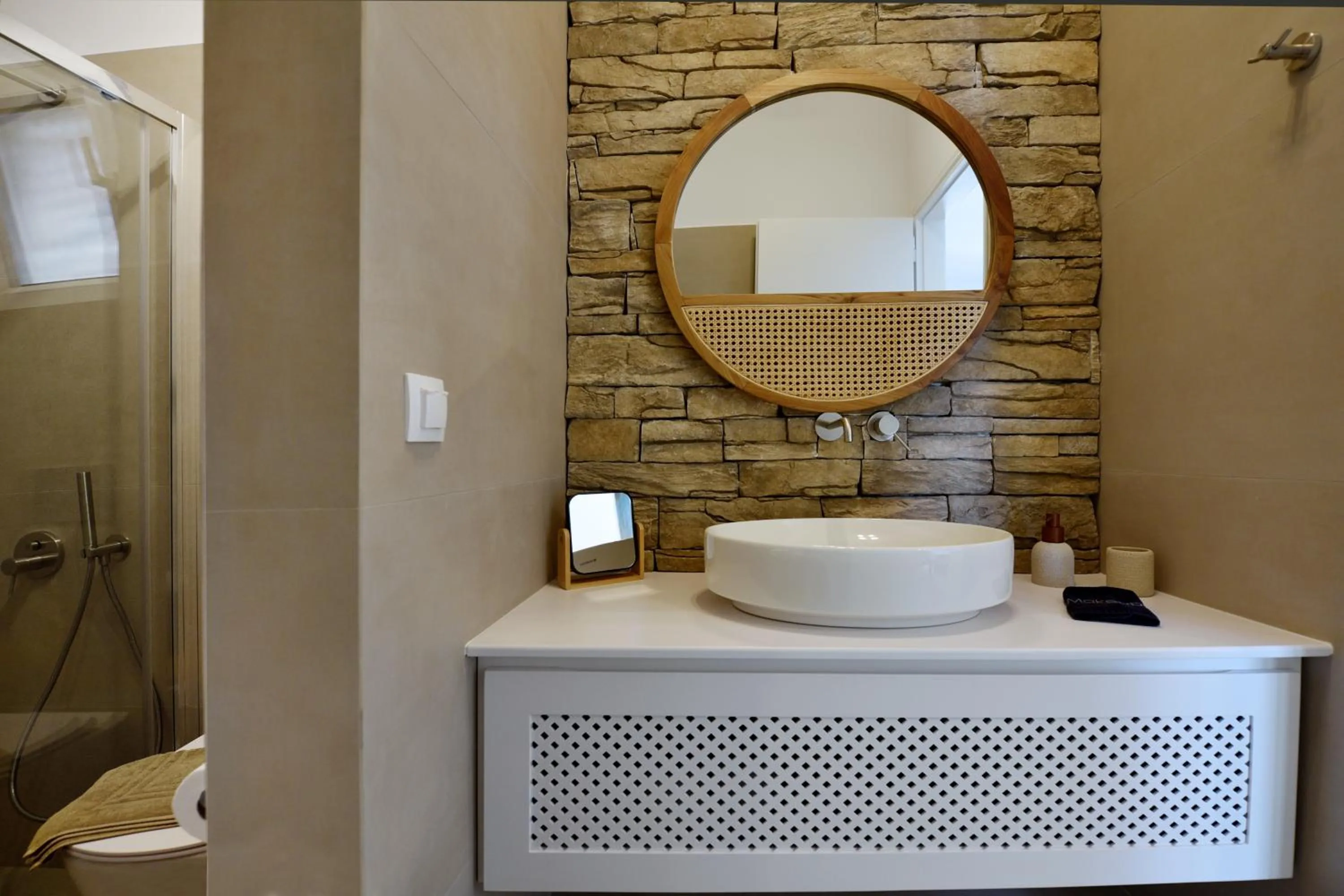 Giourgas Studios & Apartments