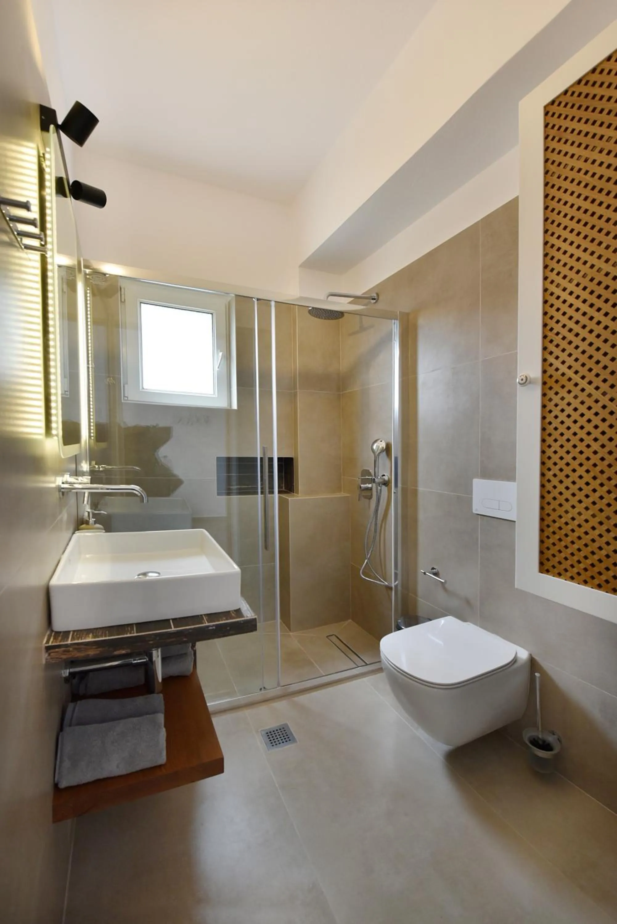 Giourgas Studios & Apartments