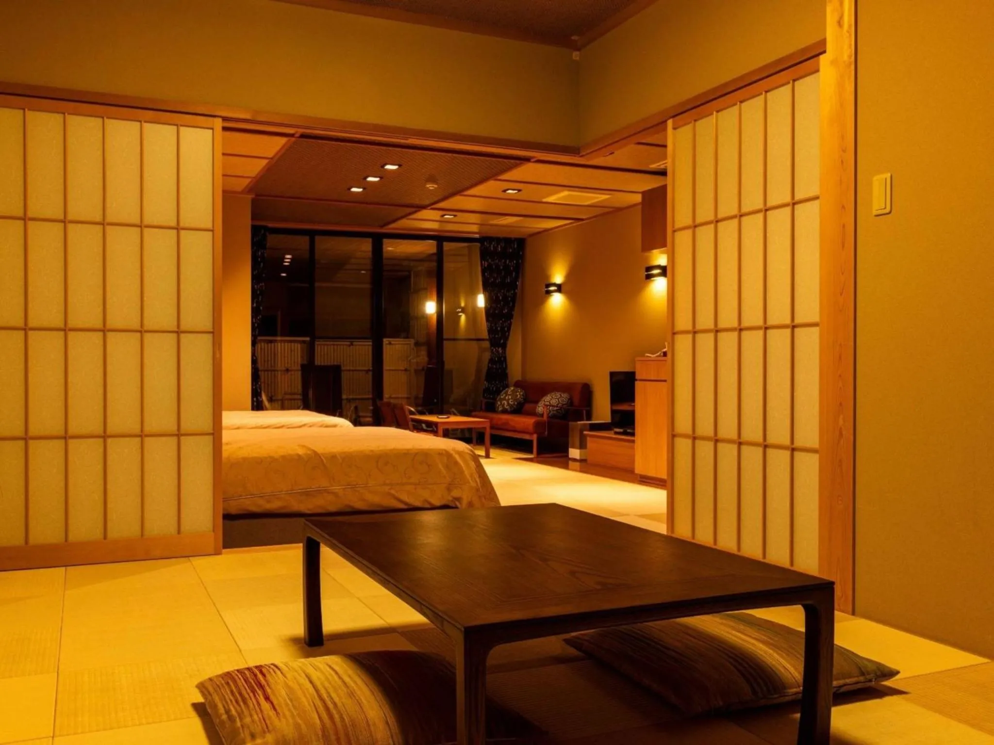 Photo of the whole room, Bed in Manten no Yado