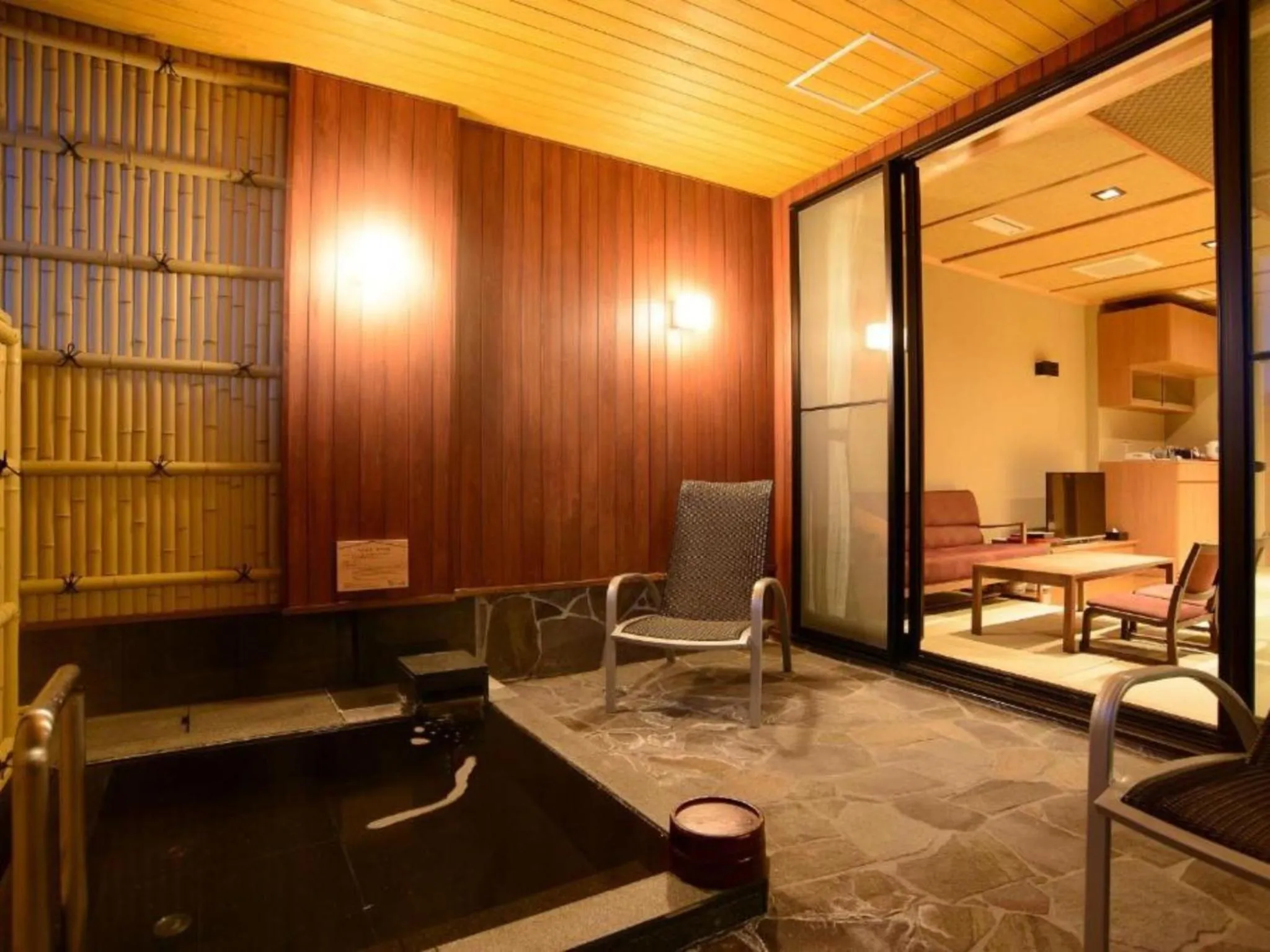 Open Air Bath in Manten no Yado