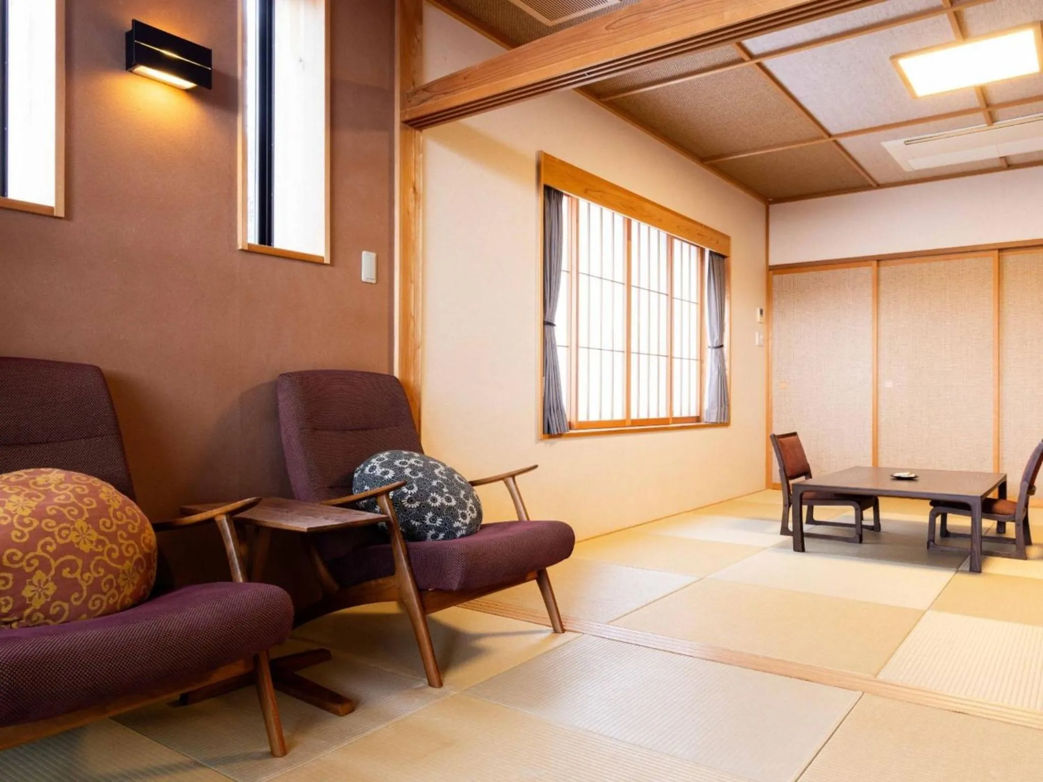 Photo of the whole room in Manten no Yado