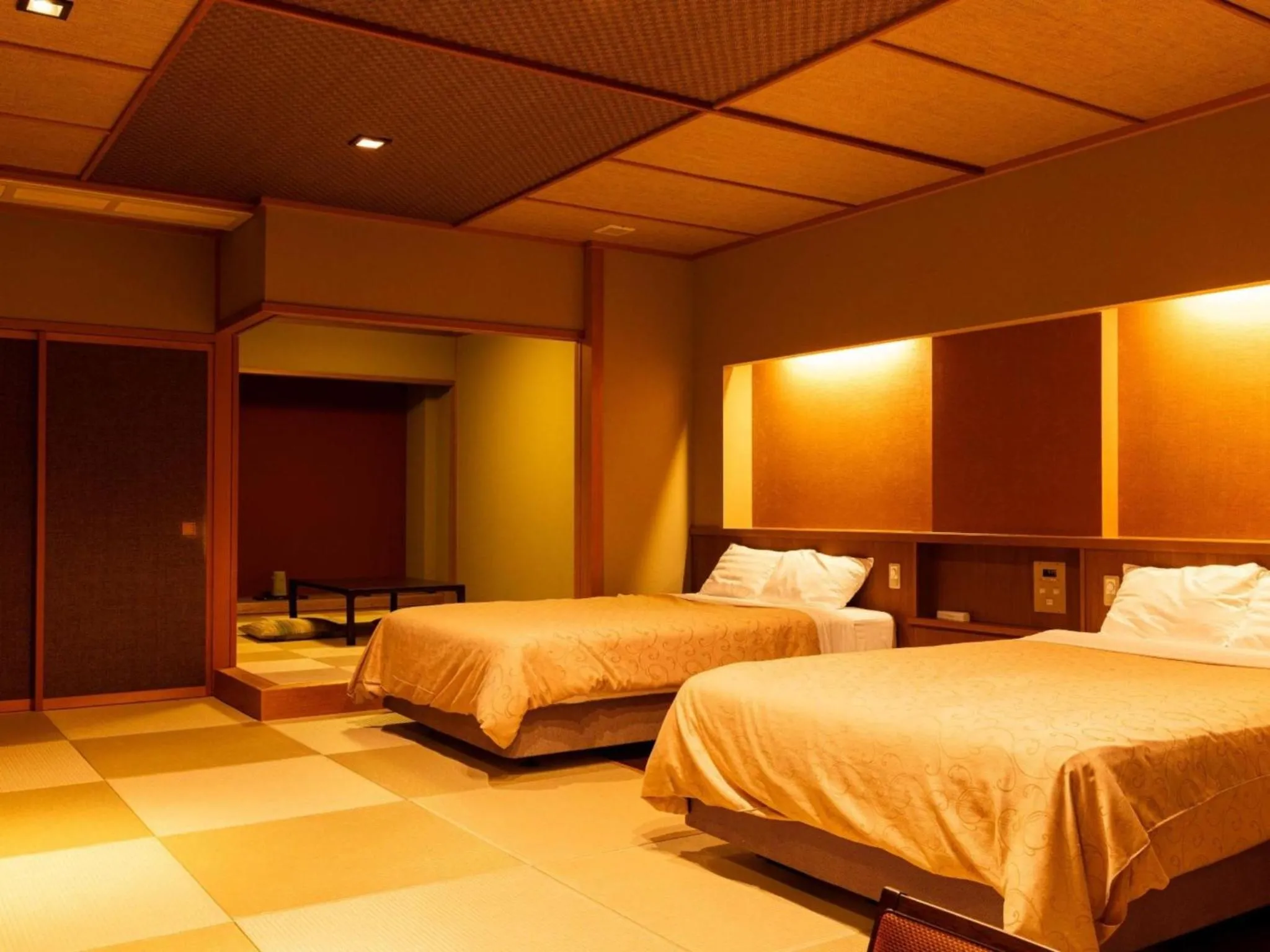 Photo of the whole room, Bed in Manten no Yado