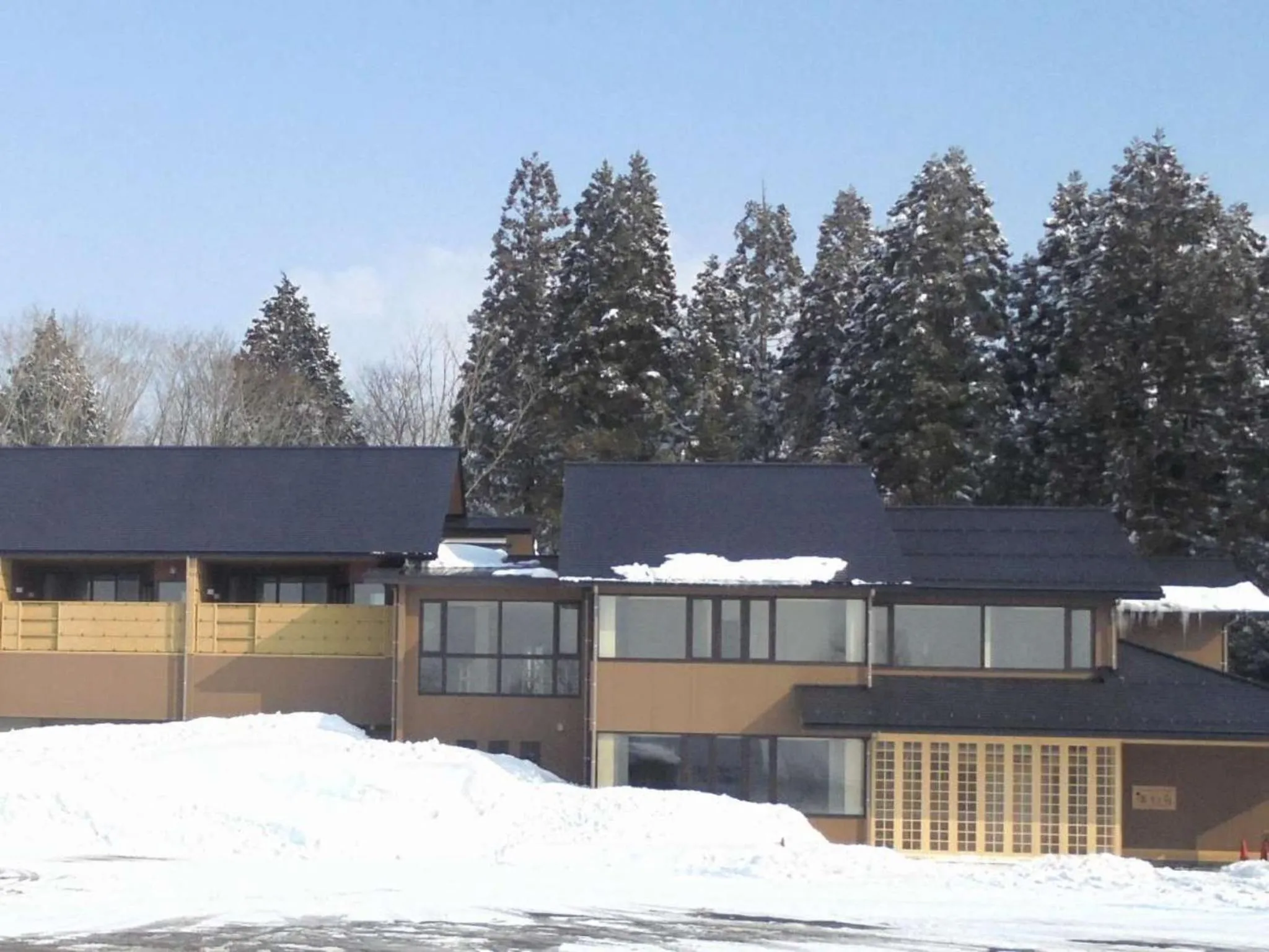 Property building in Manten no Yado