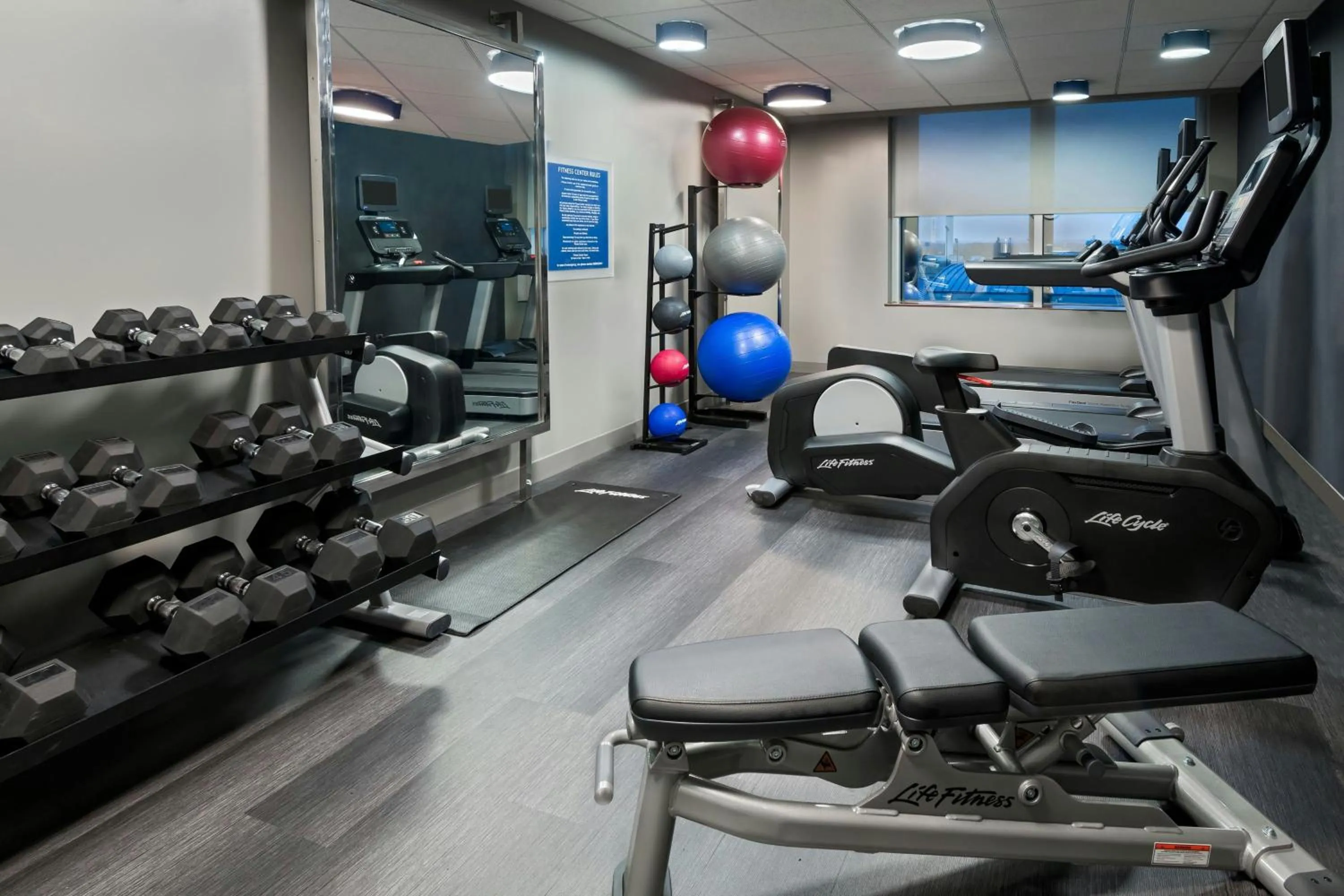 Fitness centre/facilities in Four Points Huntsville Airport