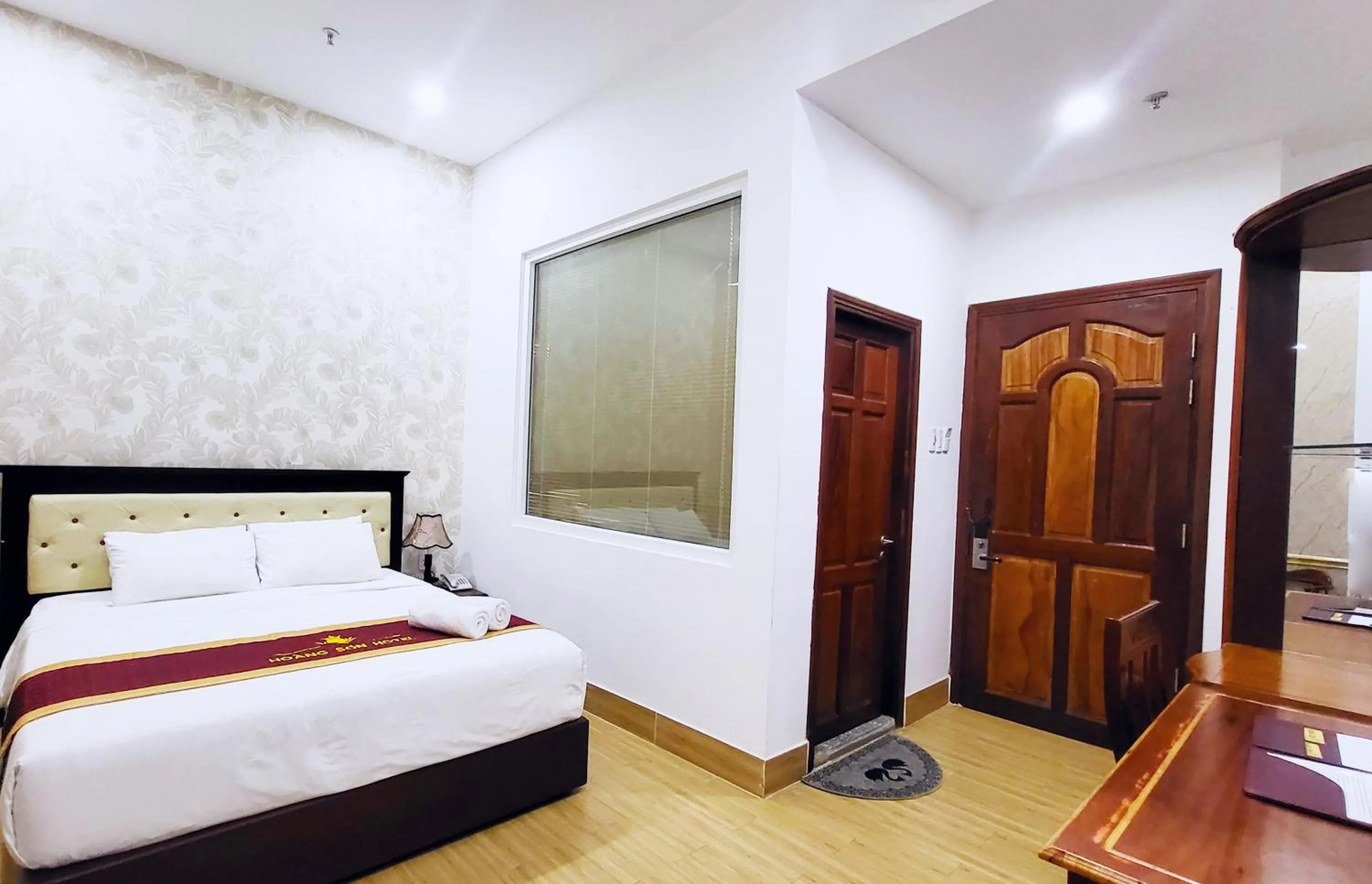 Bedroom, Bed in Hoang Son Hotel - Can Tho