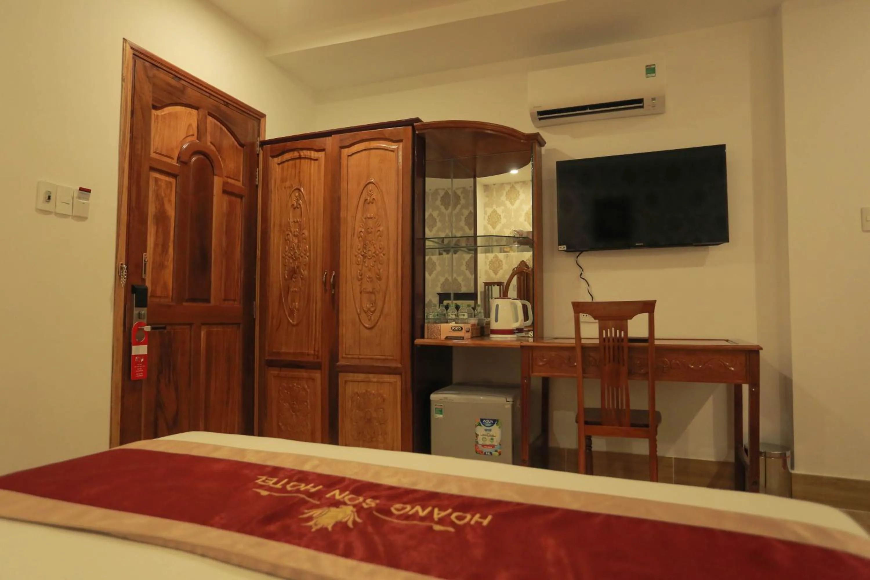 Bedroom, Bed in Hoang Son Hotel - Can Tho