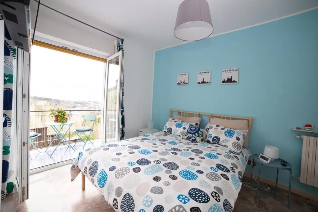 Photo of the whole room, Bed in B&B Pacifico