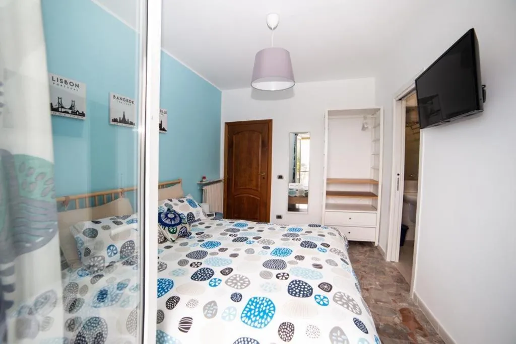 Photo of the whole room, Bed in B&B Pacifico