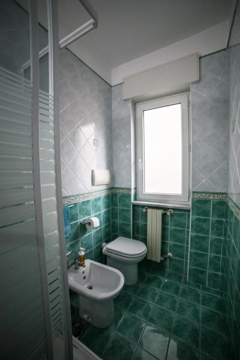 Shower in B&B Pacifico