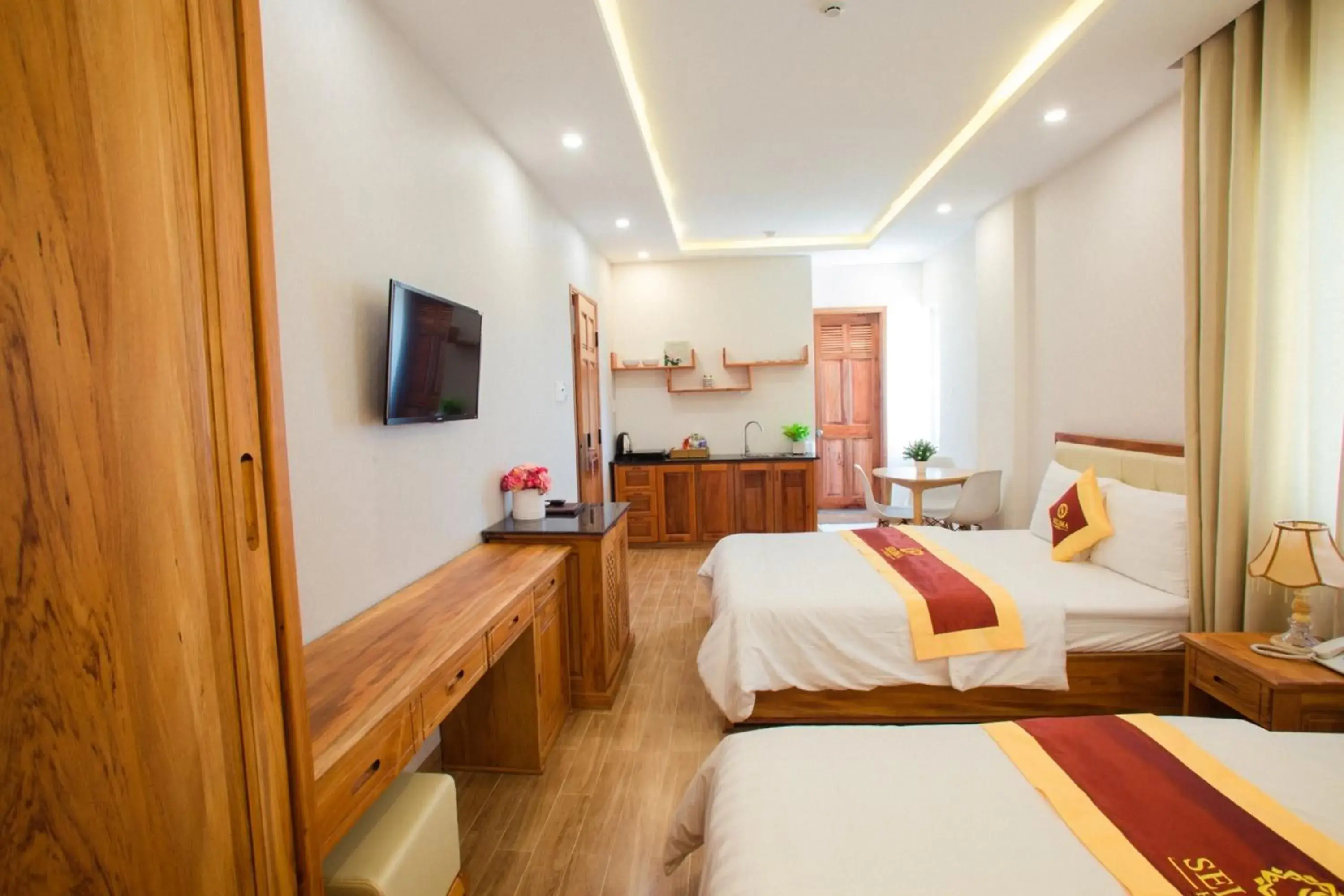 Photo of the whole room, Bed in Selima Hotel Photo of the whole room, Bed in Selima Hotel