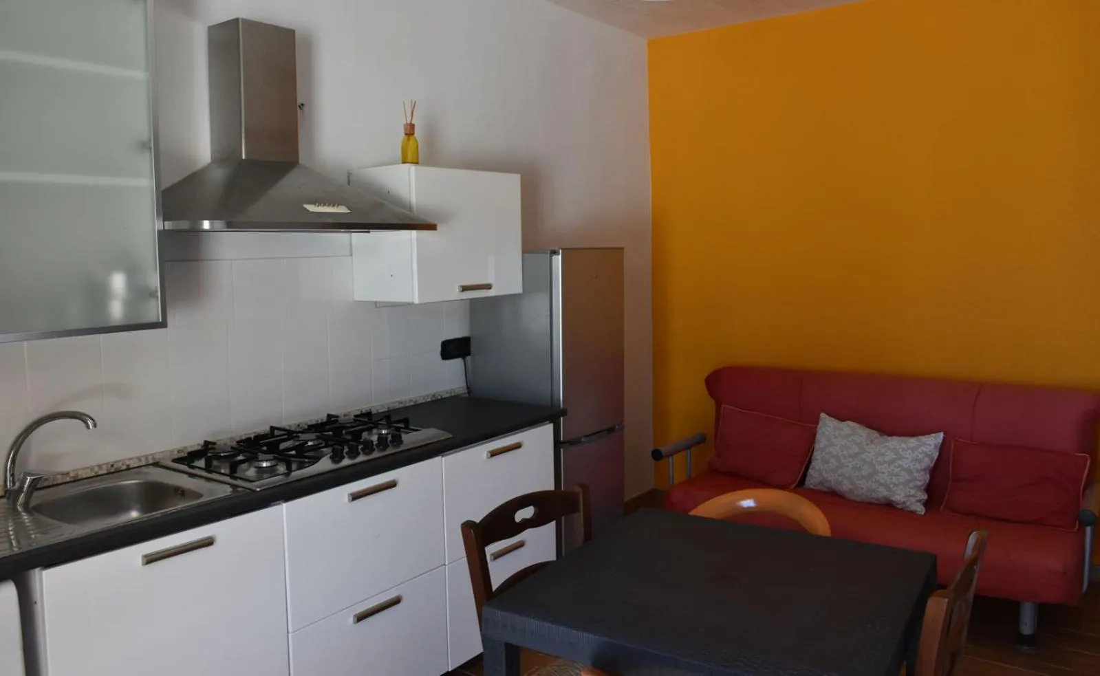 Kitchen or kitchenette in la perla dello ionio