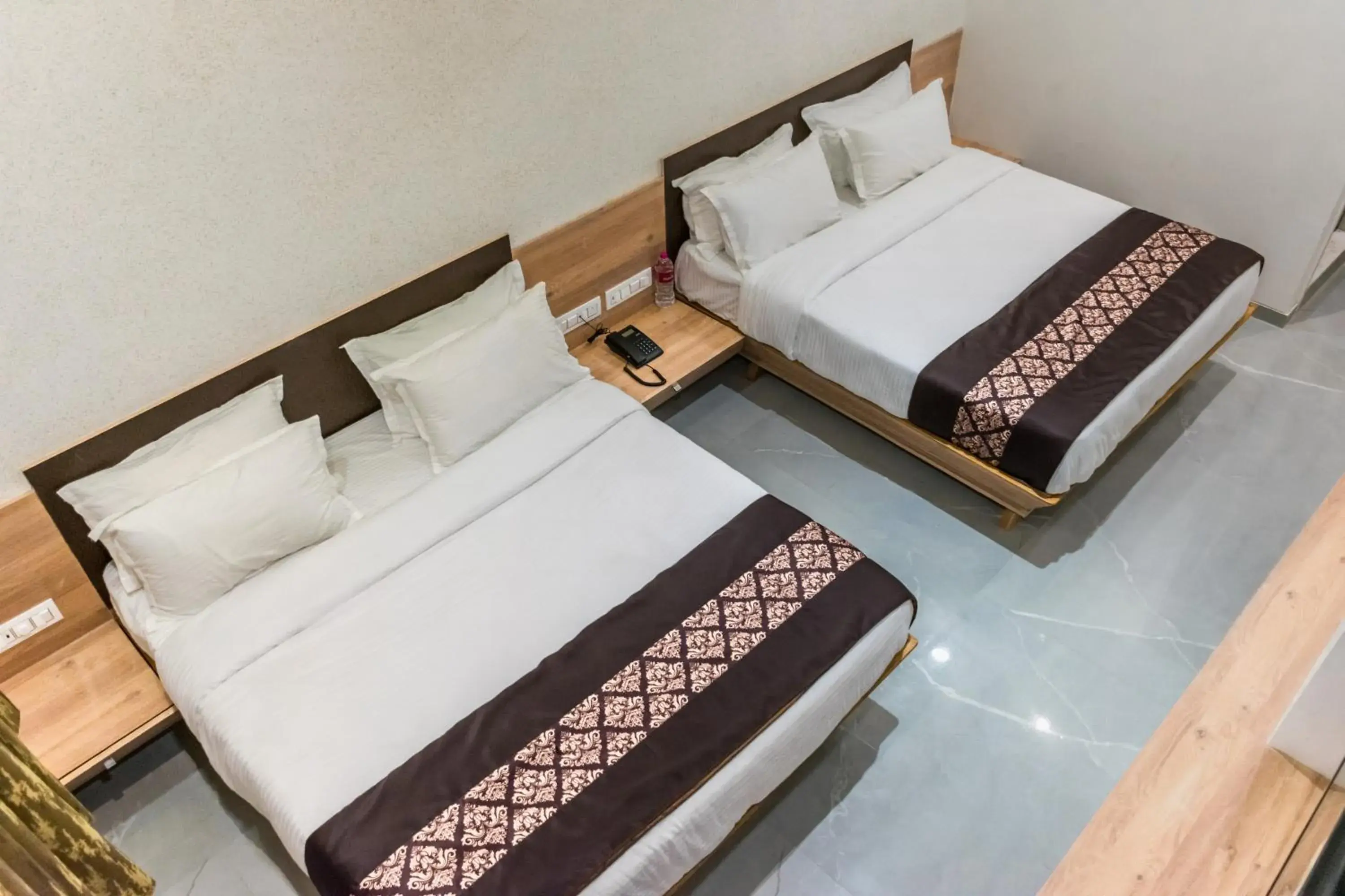 Bedroom, Bed in Meridian Hotel & Banquet Bedroom, Bed in Meridian Hotel & Banquet