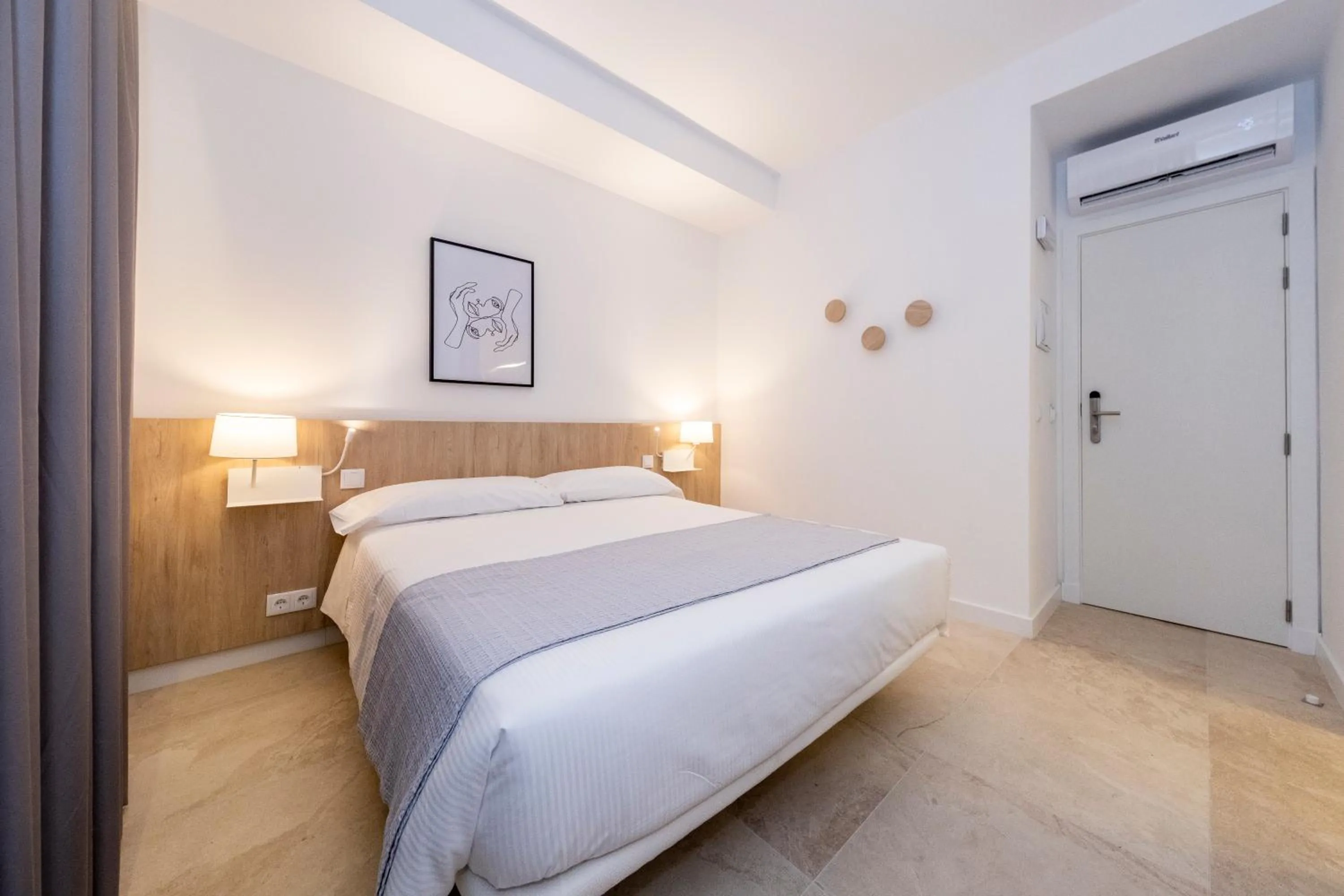 Bed in Hotel Victori