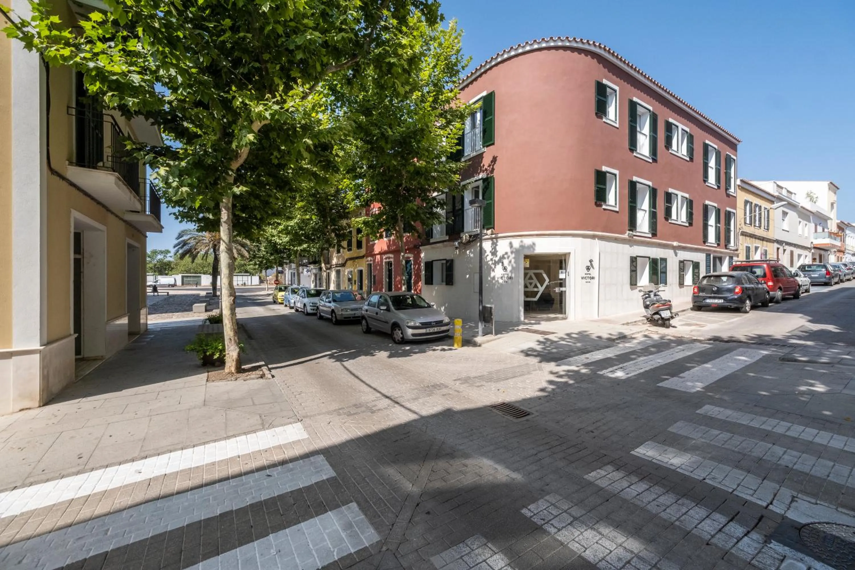 Property building in Hotel Victori