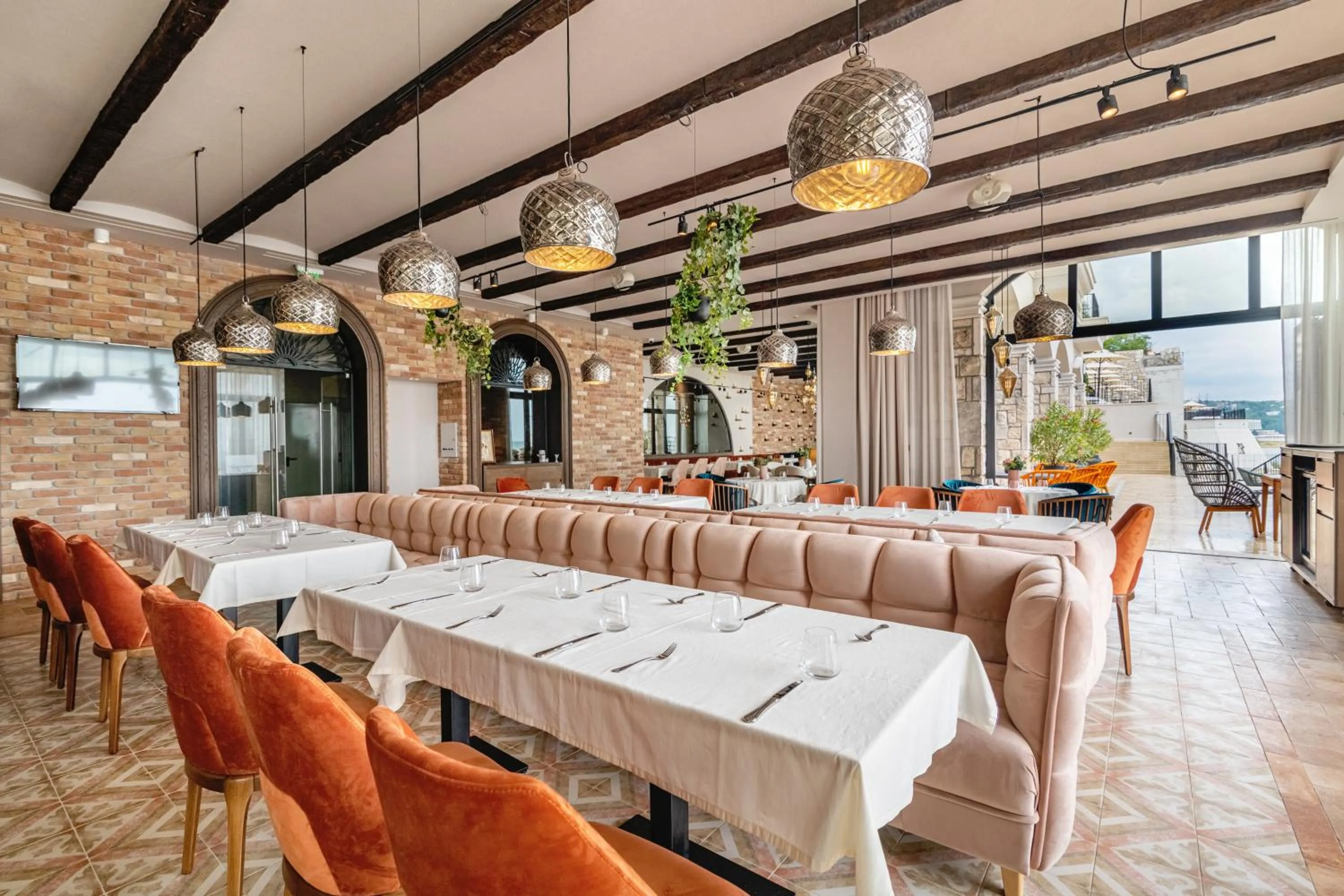 Restaurant/places to eat in Villa Chinka by Astor Garden Hotel - Adults Only