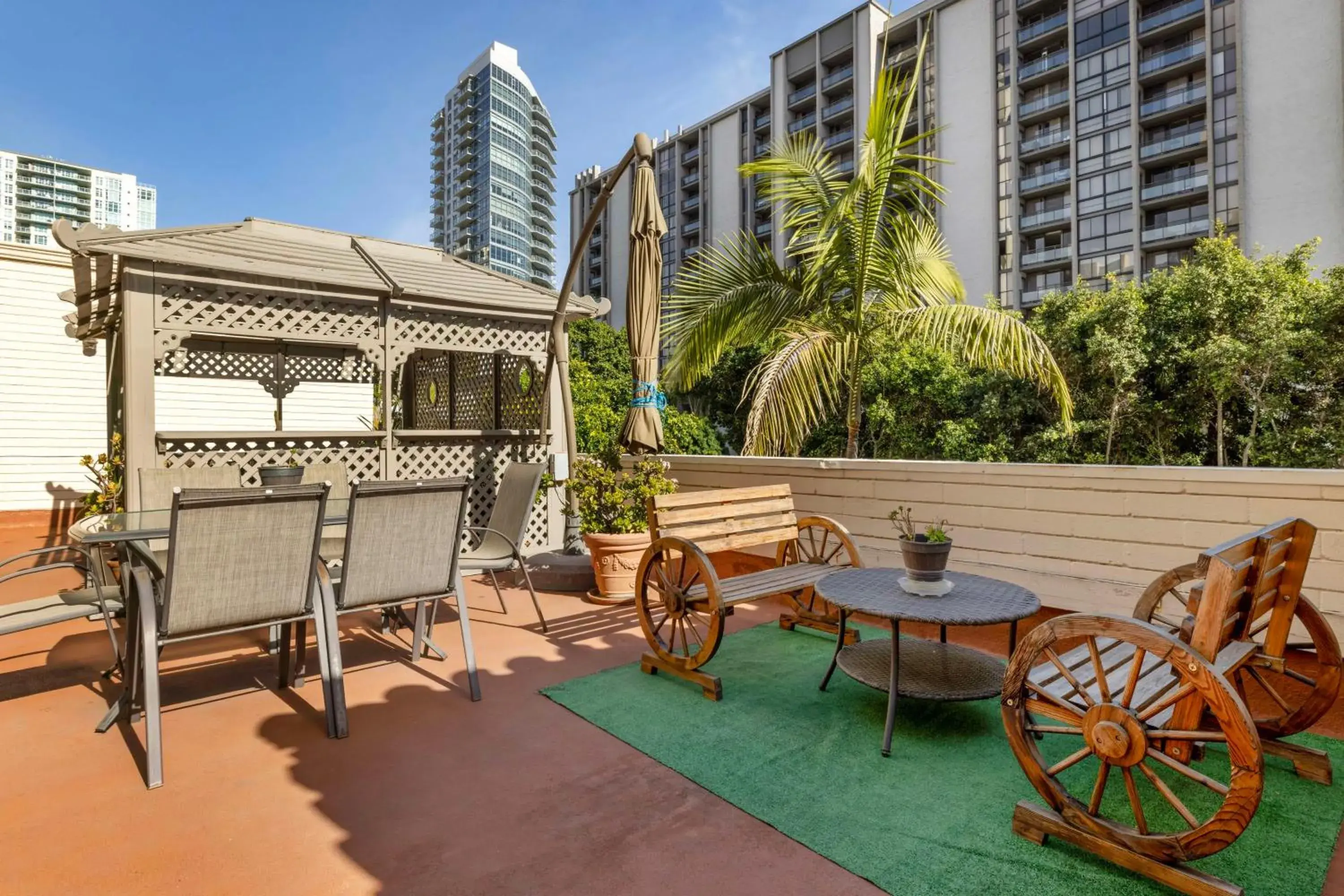 Property building in Best Western Cabrillo Garden Inn Property building in Best Western Cabrillo Garden Inn