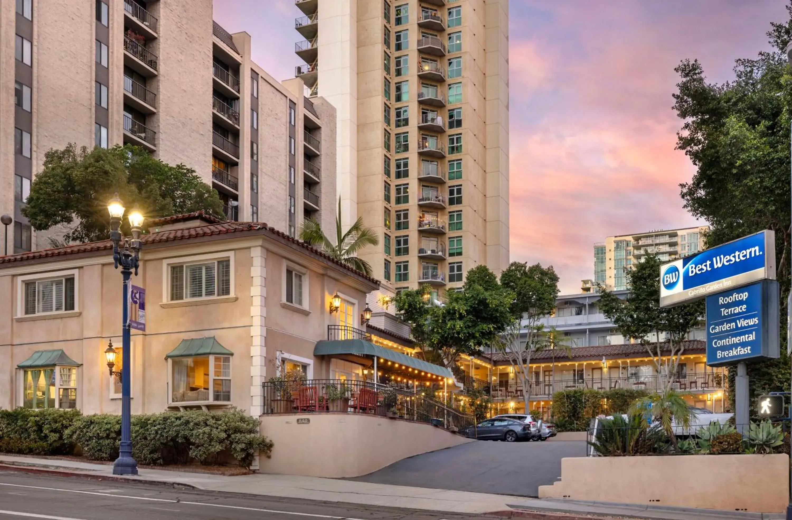 Property building in Best Western Downtown San Diego Property building in Best Western Downtown San Diego