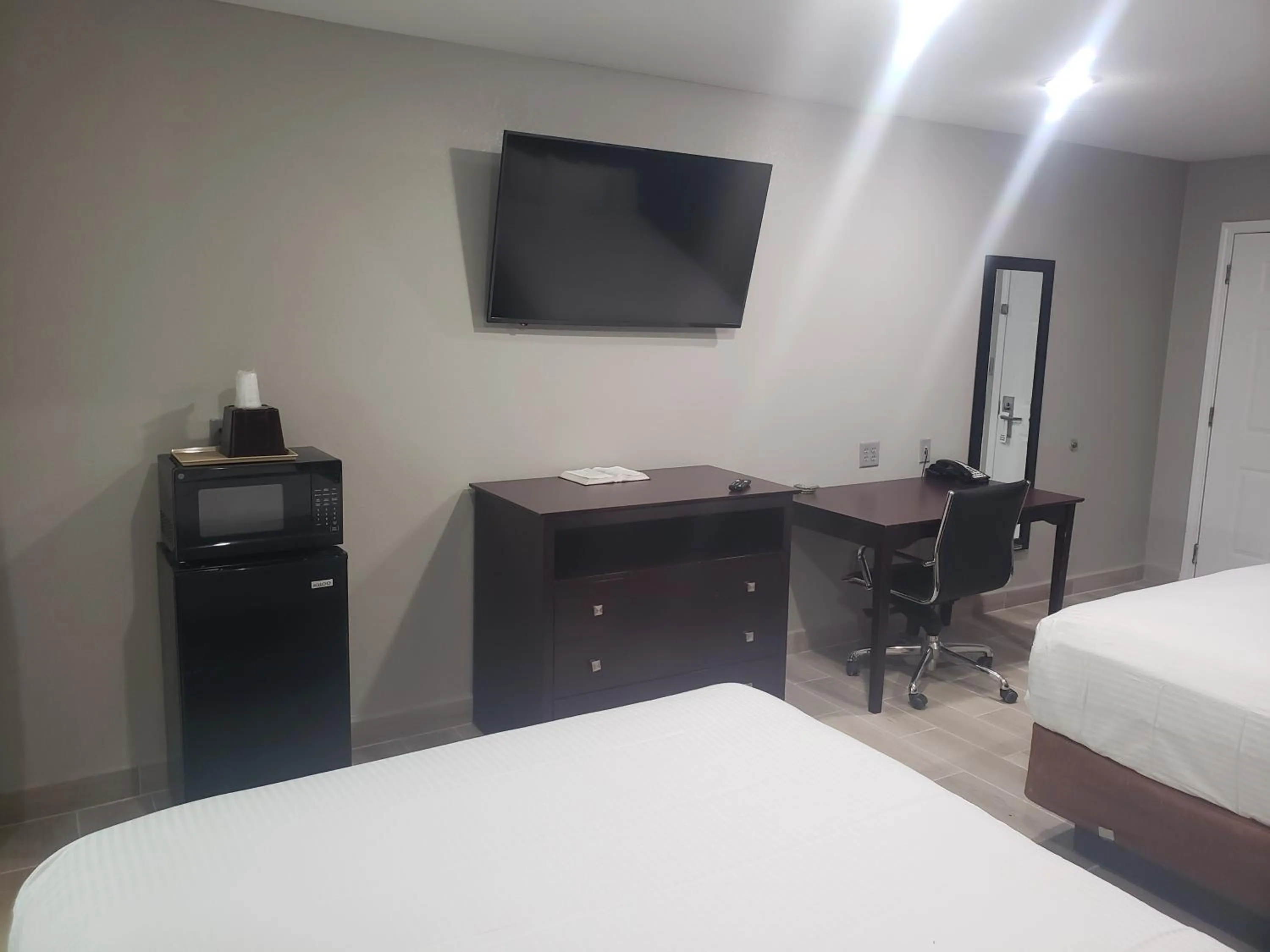 Bed in Cotulla Executive Inn