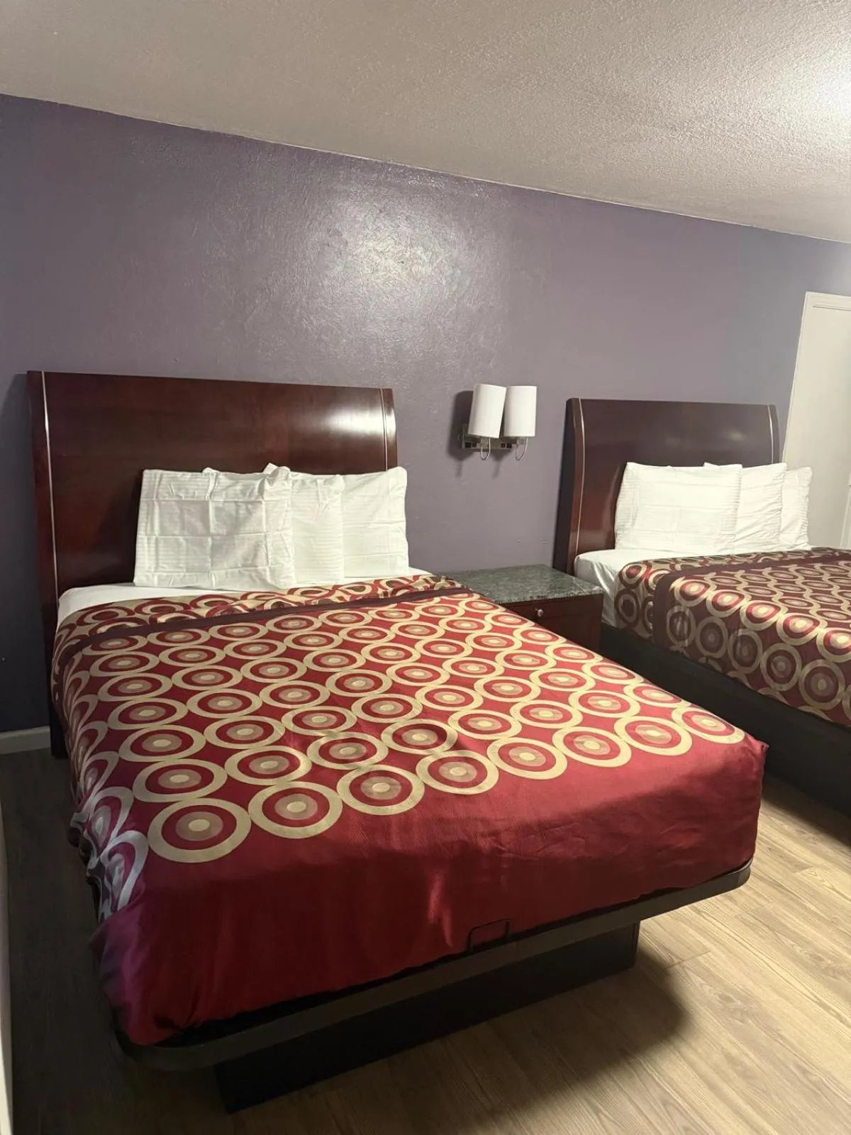 Bedroom, Bed in Economy Inn By OYO, Lamesa TX