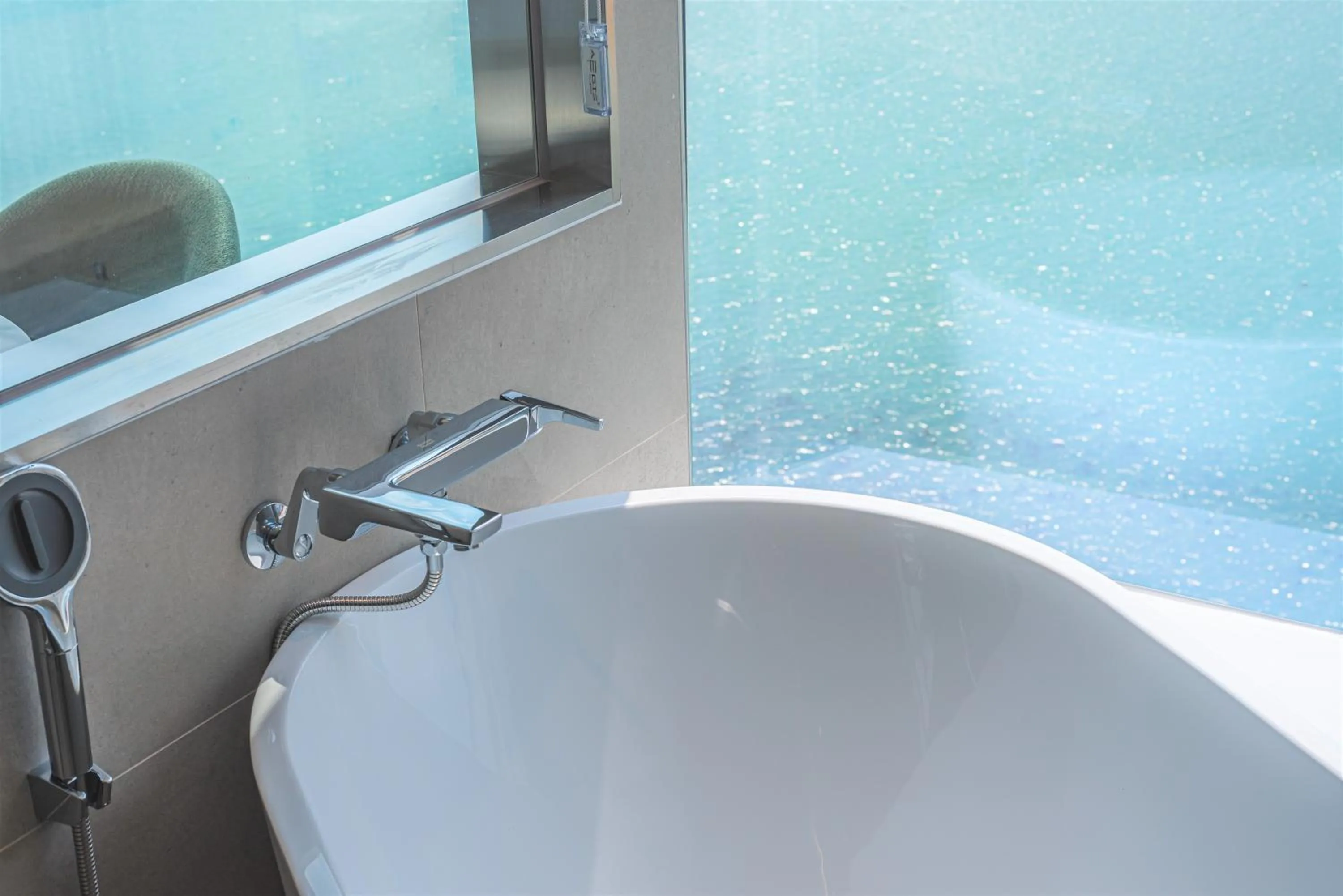 Hot Tub in Hotel Marine view