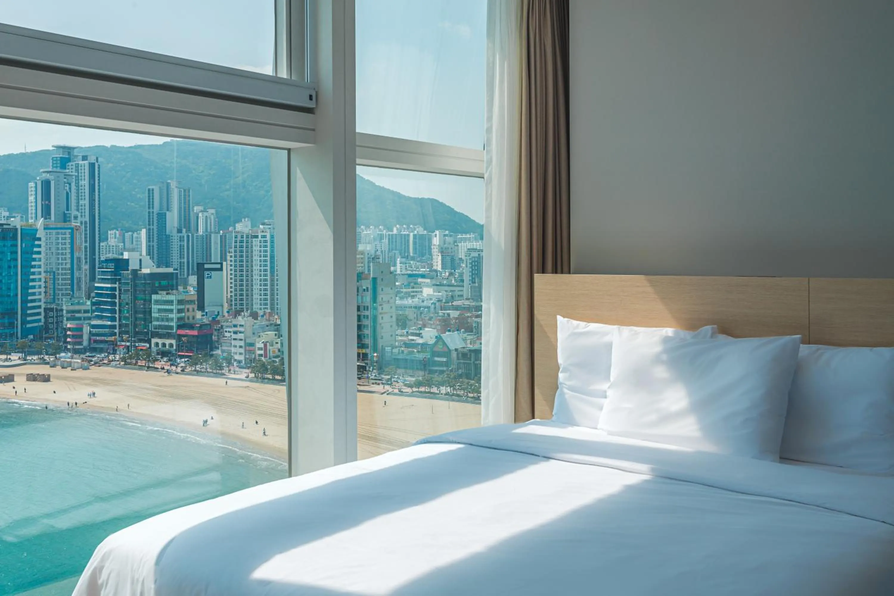 Bedroom, Bed in Hotel Marine view