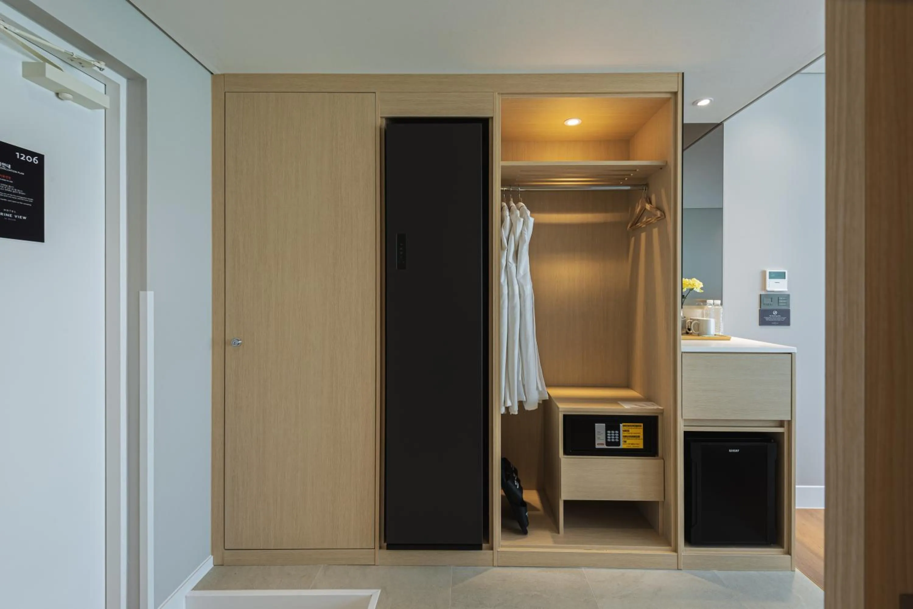 wardrobe in Hotel Marine view