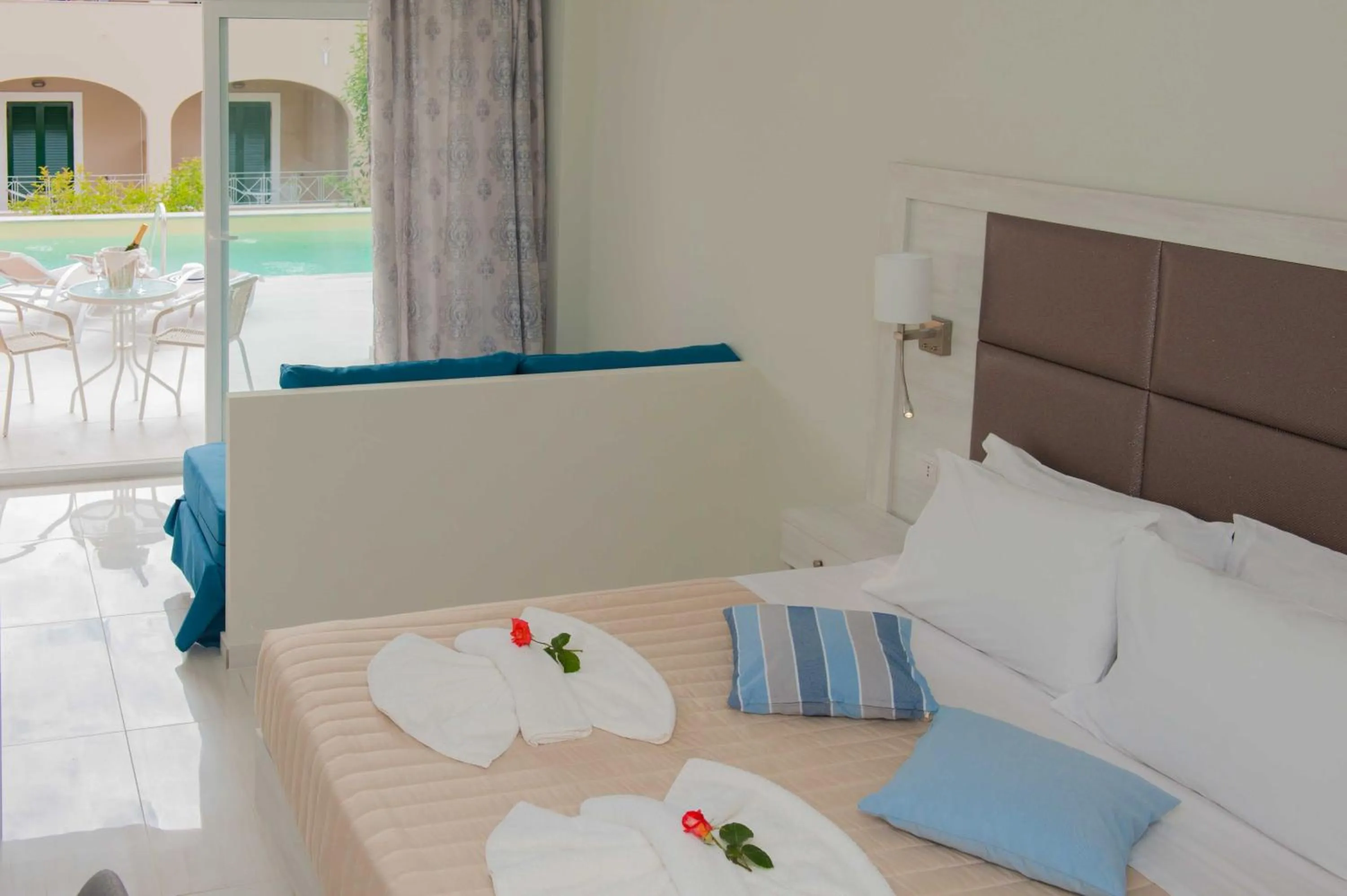 Photo of the whole room, Bed in Amour Holiday Resort