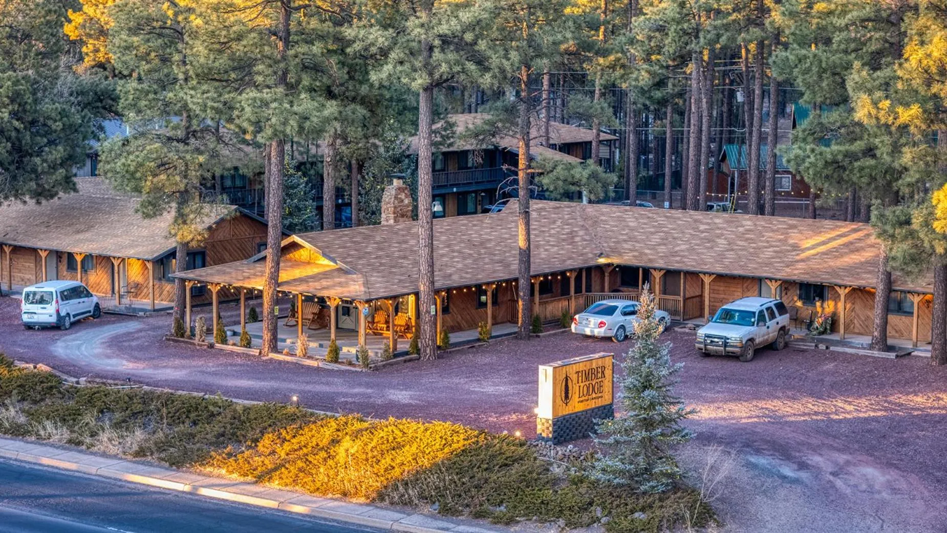 TimberLodge Inn