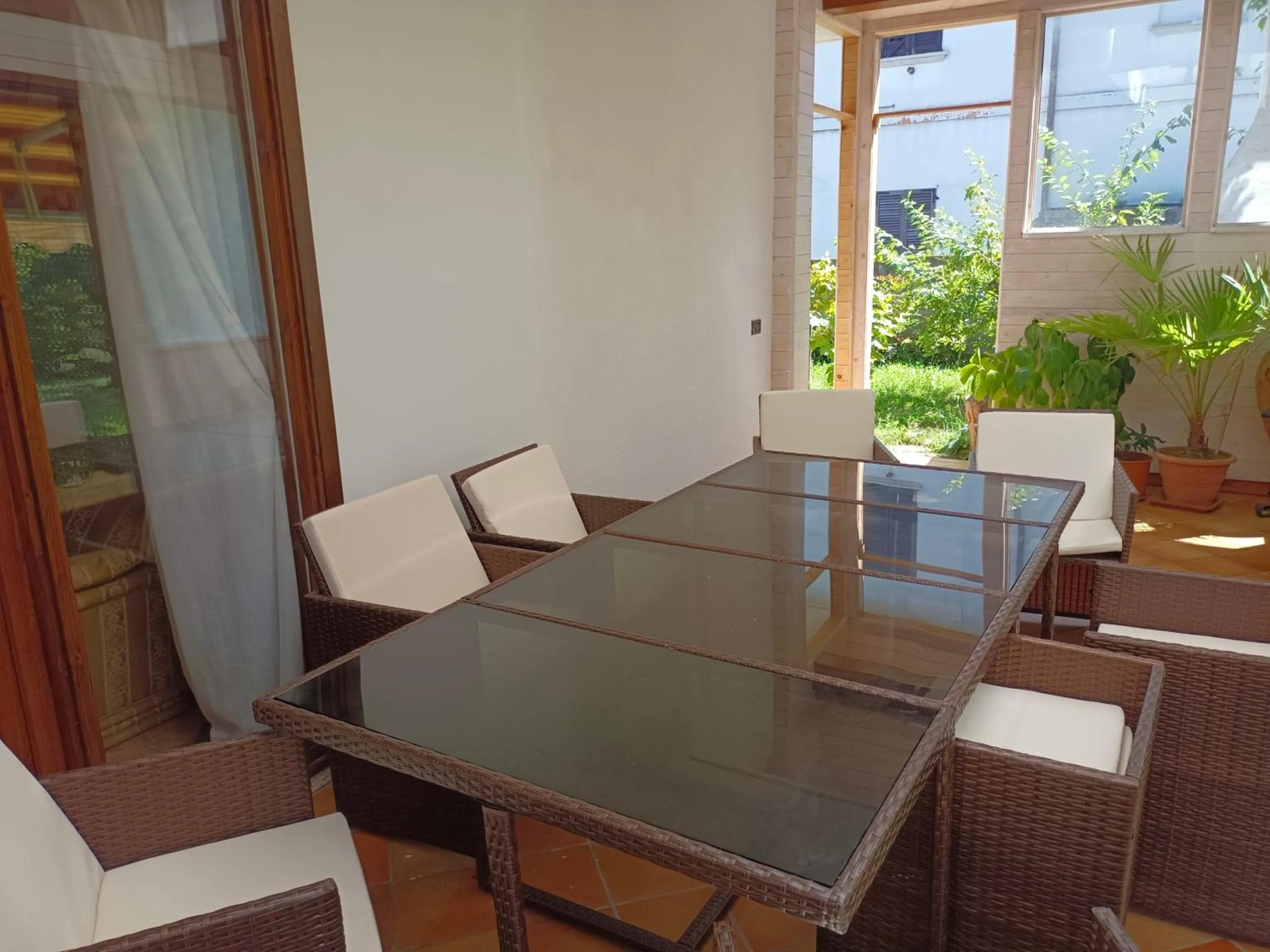 Seating area in B&B Villa Bucceri