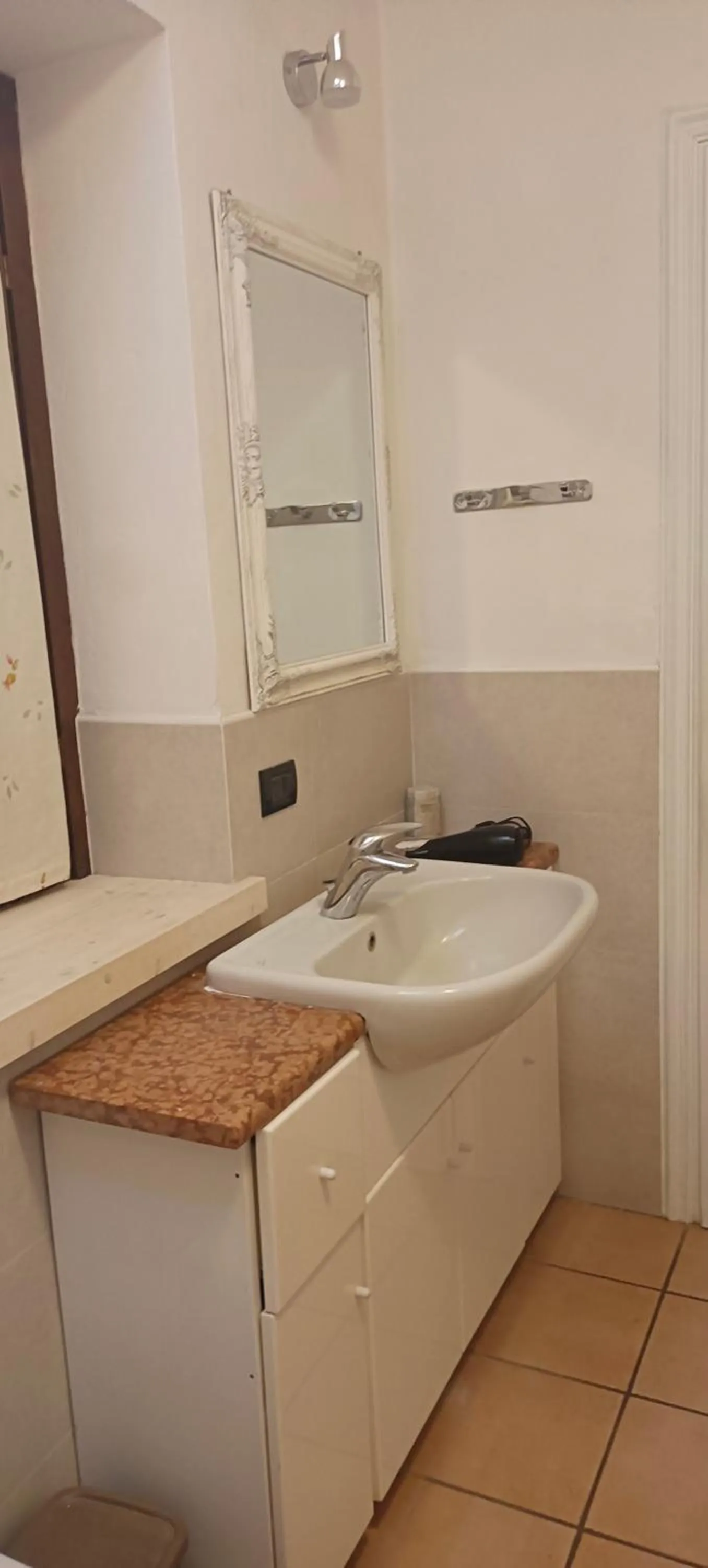 Bath in B&B Villa Bucceri